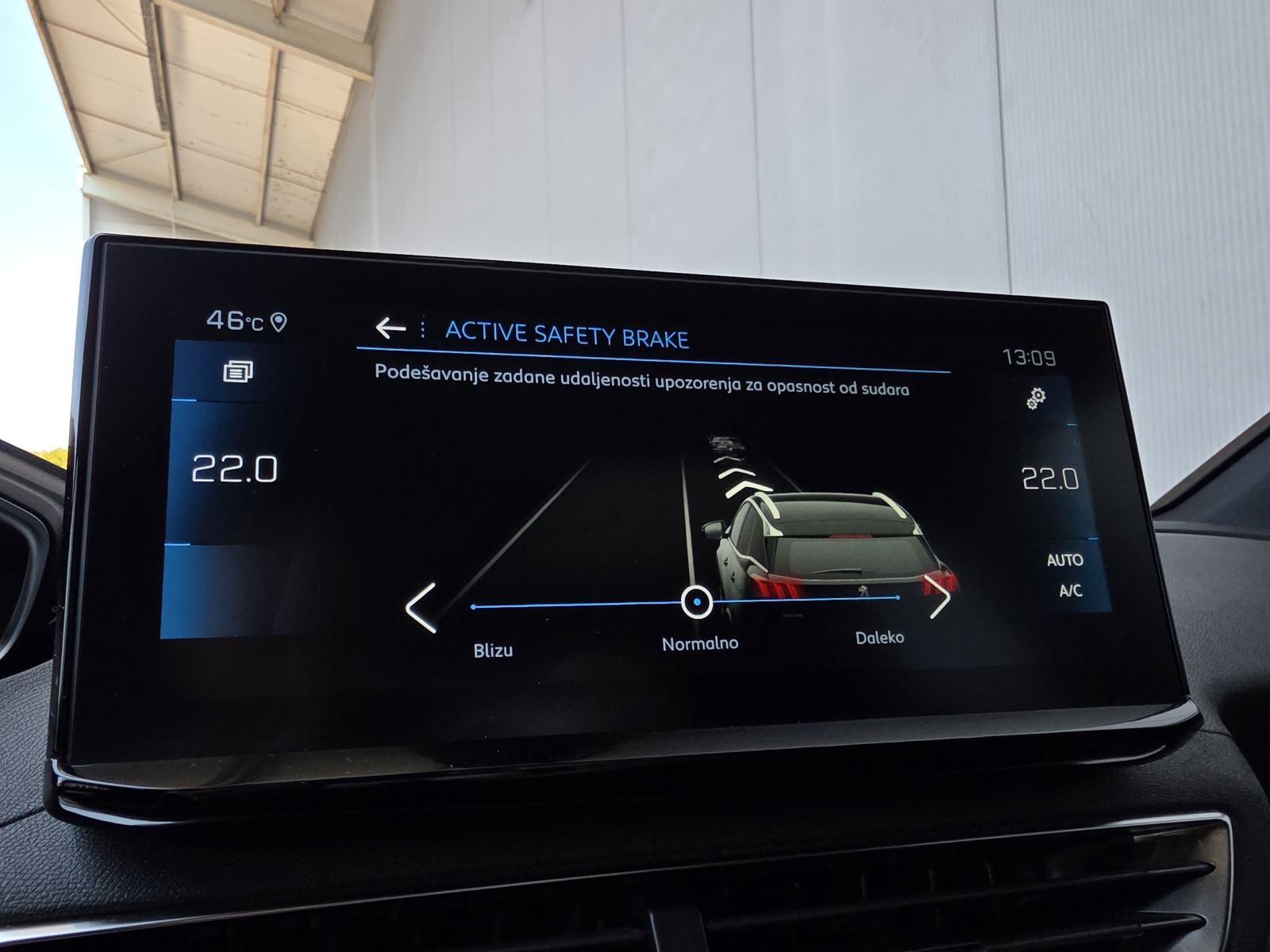 Peugeot 3008 1,2 PureTech 130 KS, NAVIGACIJA, KAMERA, CAR VERTICAL, fotografija 18