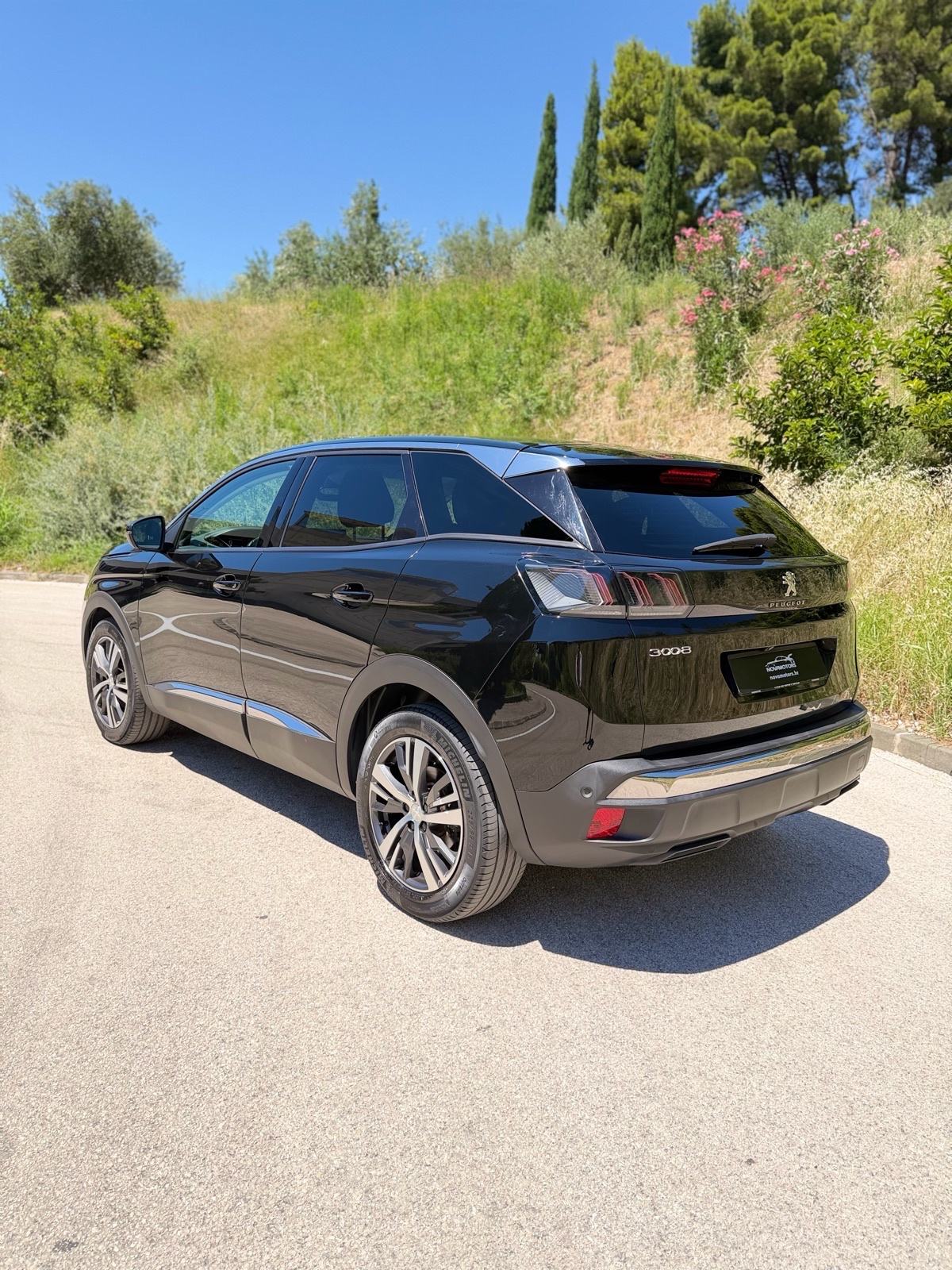 Peugeot 3008 1,2 PureTech Allure 2021, fotografija 4