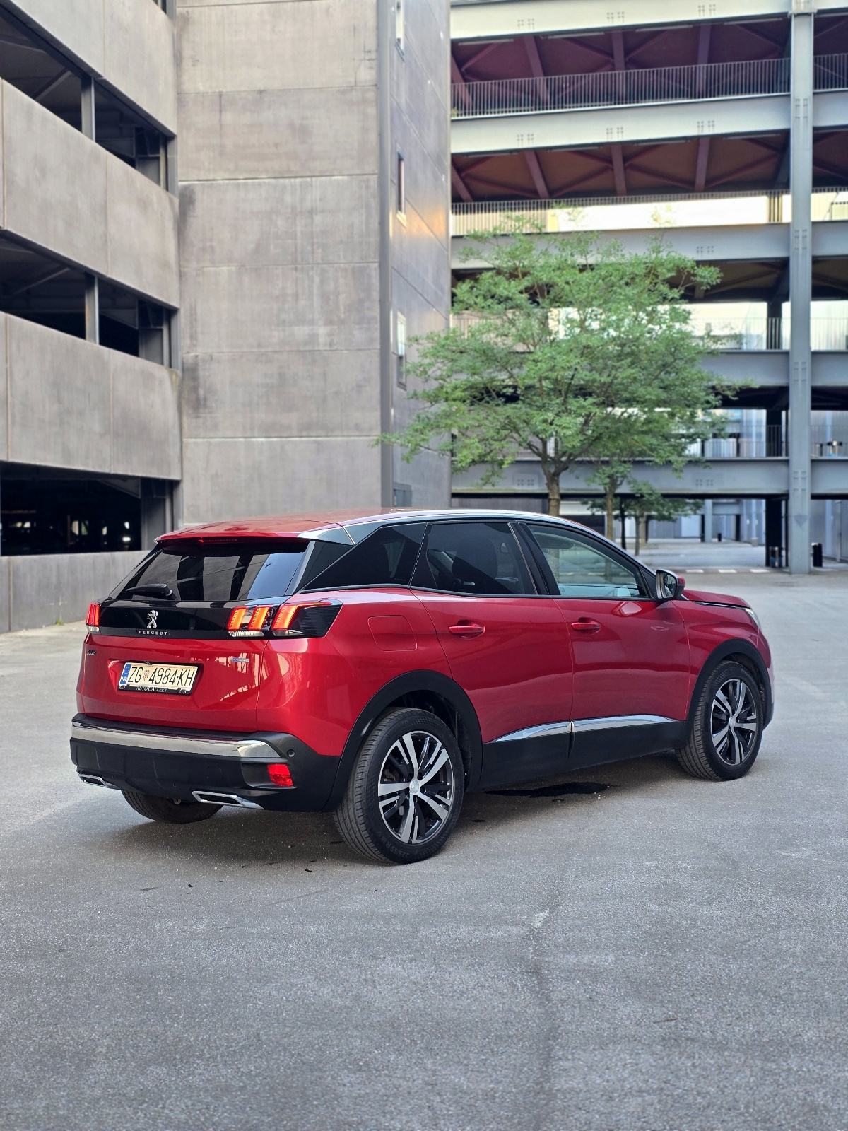 Peugeot 3008 1.2 PureTech, benzin (130 KS) automatik, Allure, fotografija 6