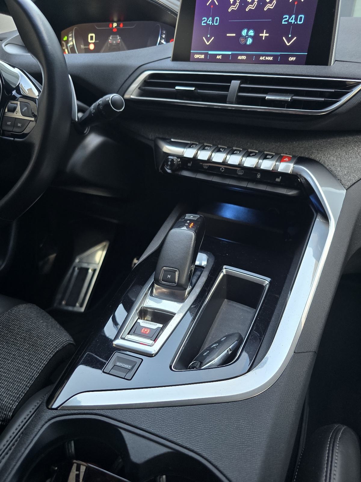 Peugeot 3008 1.2 PureTech, benzin (130 KS) automatik, Allure, fotografija 10