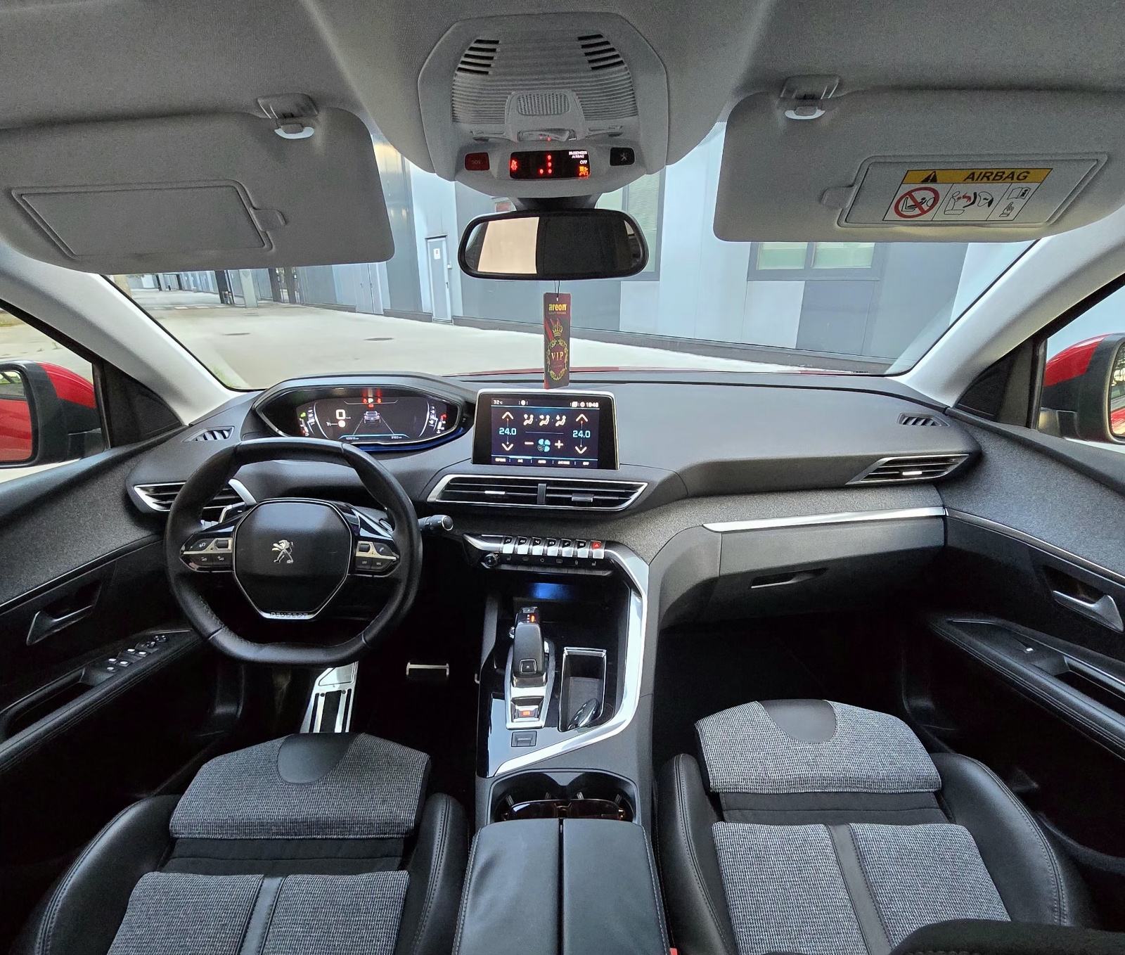 Peugeot 3008 1.2 PureTech, benzin (130 KS) automatik, Allure, fotografija 9