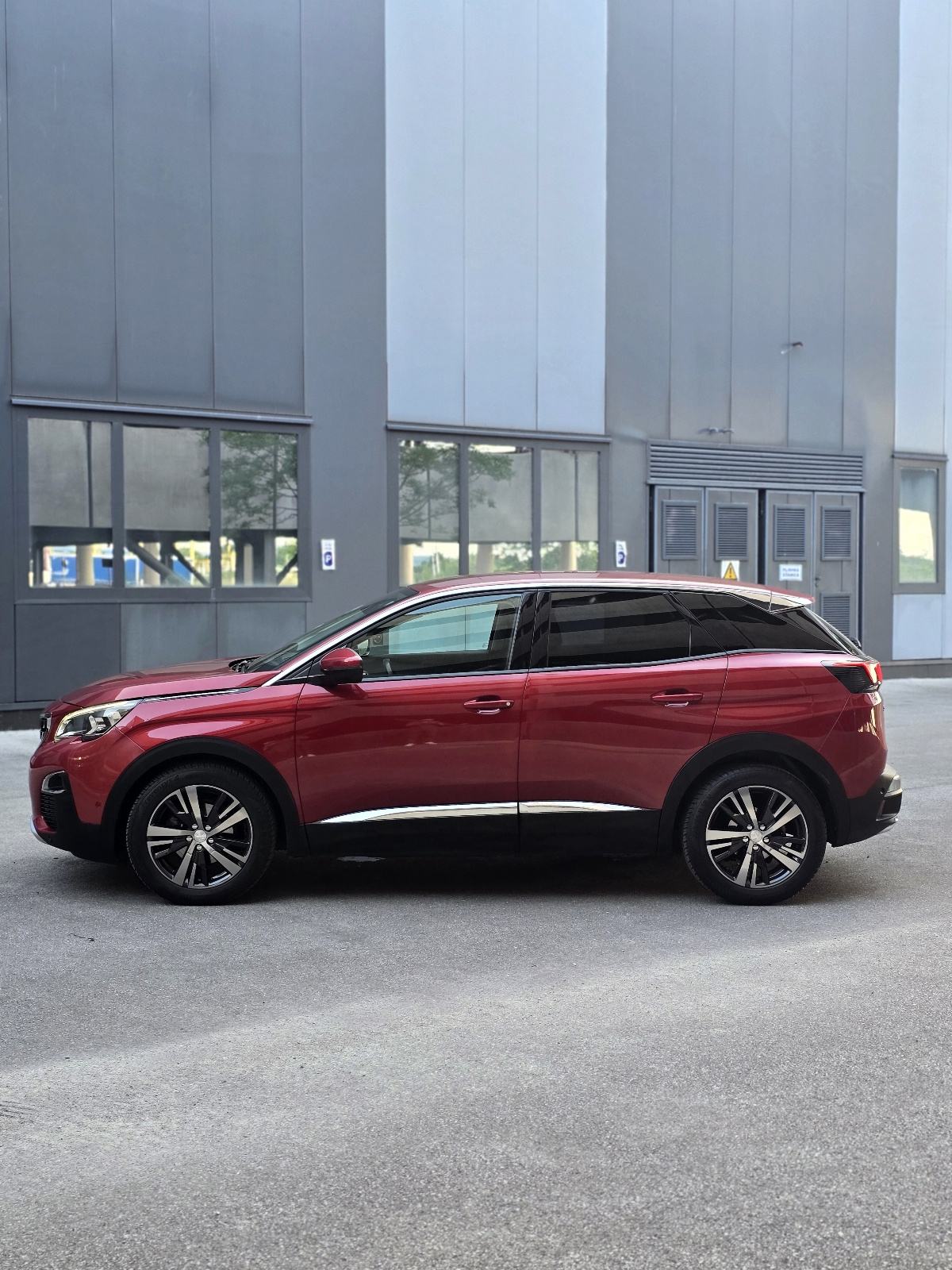 Peugeot 3008 1.2 PureTech, benzin (130 KS) automatik, Allure, fotografija 2