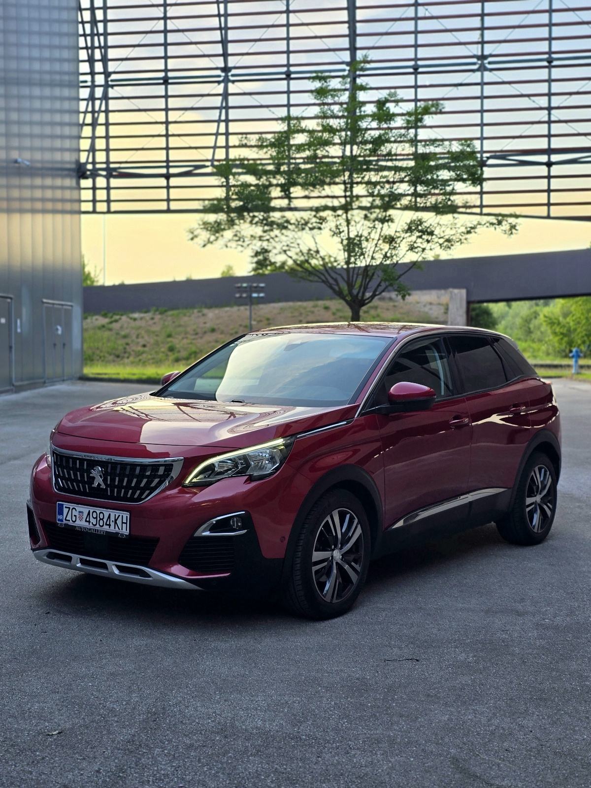 Peugeot 3008 1.2 PureTech, benzin (130 KS) automatik, Allure, fotografija 5