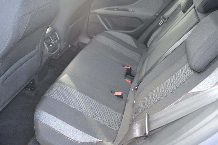 Peugeot 3008 1,2 PureTech ** rata 195€ na 5 god BEZ UČEŠĆA ** servisna, fotografija 11