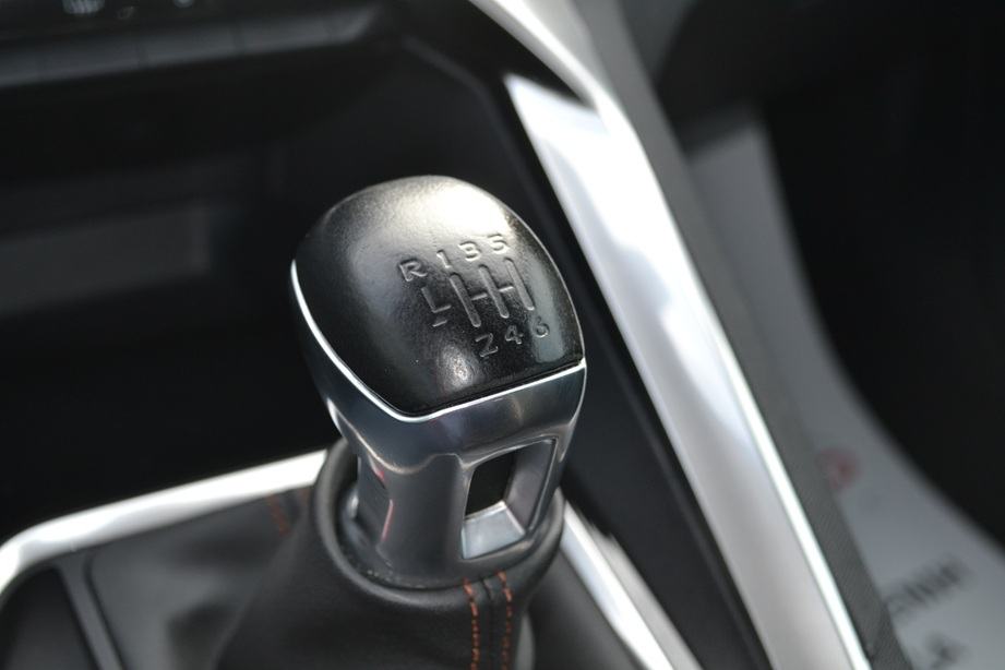 Peugeot 3008 1,2 PureTech ** rata 195€ na 5 god BEZ UČEŠĆA ** servisna, fotografija 16