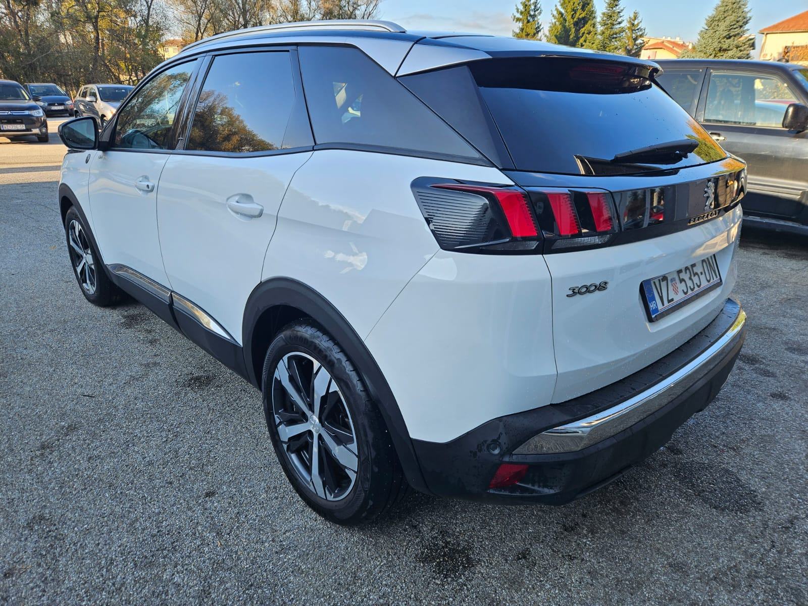 Peugeot 3008 1,2 PureTech Crossway, fotografija 6