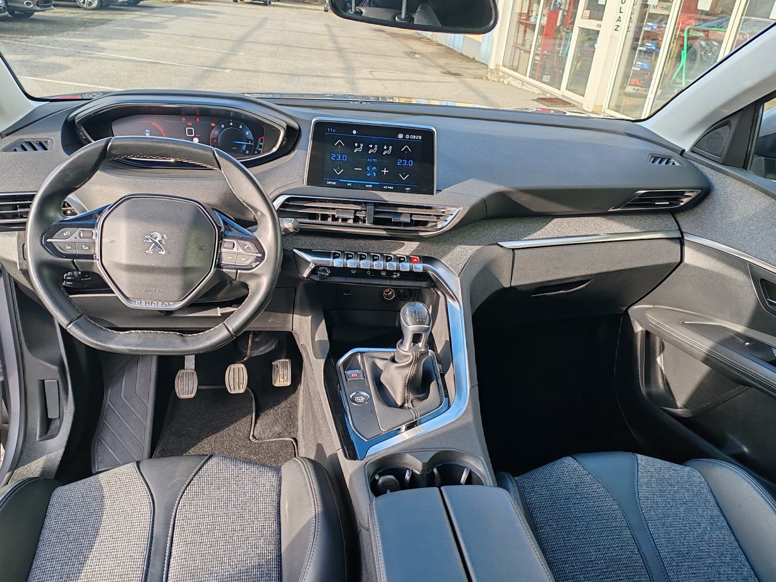Peugeot 3008 1,2 PureTech, fotografija 17