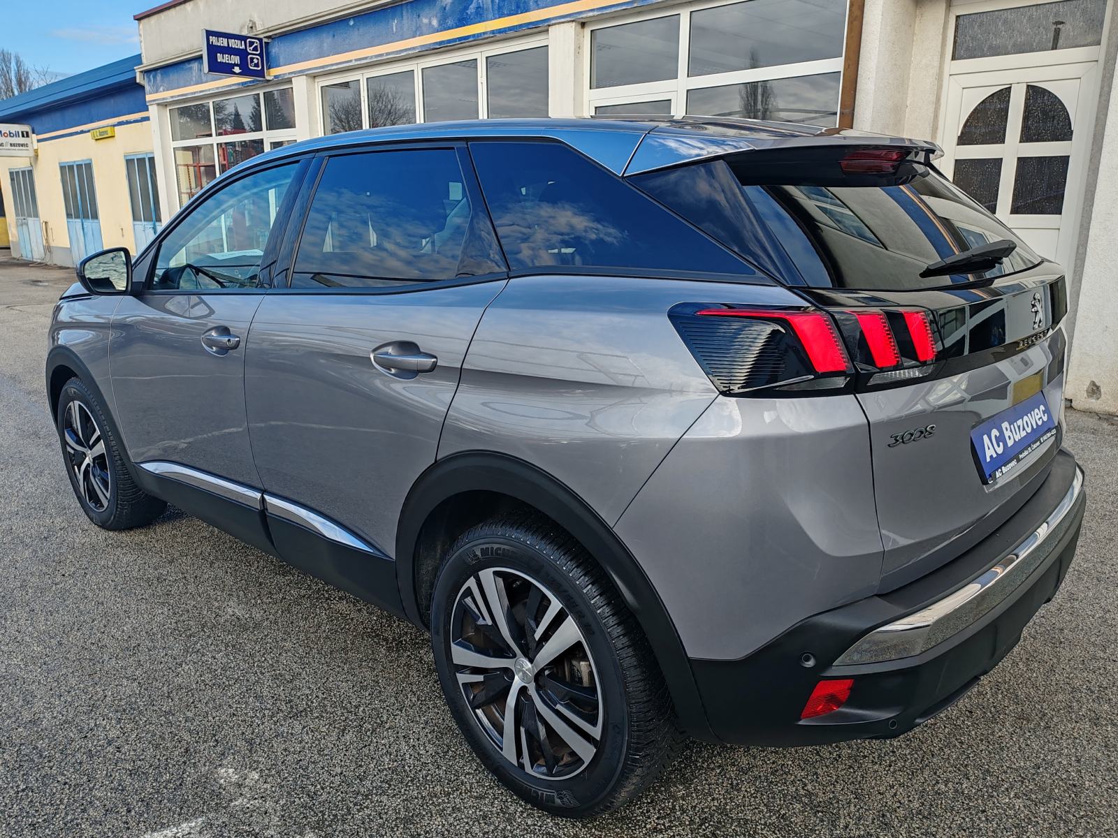 Peugeot 3008 1,2 PureTech, fotografija 6