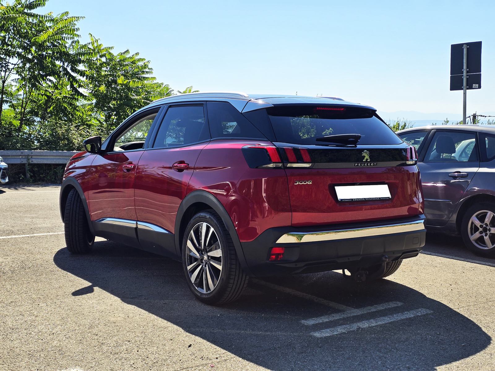 Peugeot 3008 1,2 PureTech EAT8 Allure • 60.000 km • Veliki servis, fotografija 4
