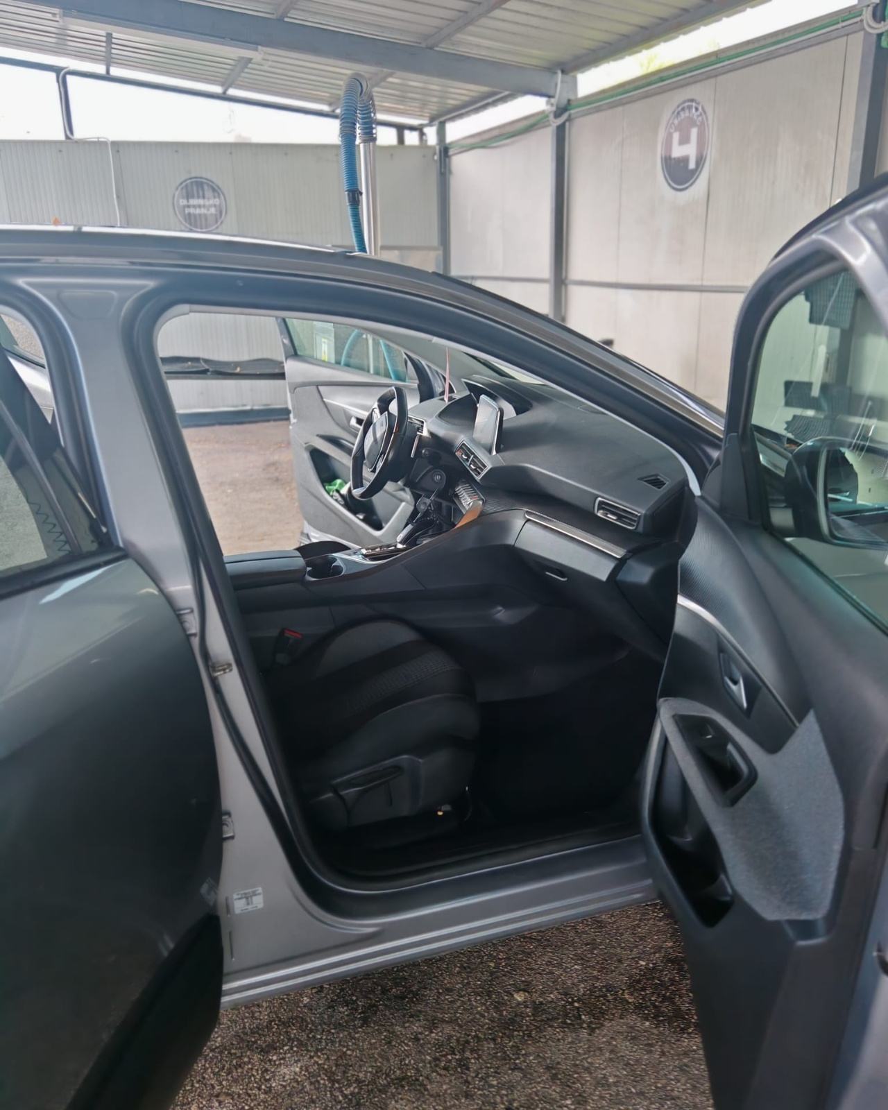 Peugeot 3008 1,2 PureTech, fotografija 18