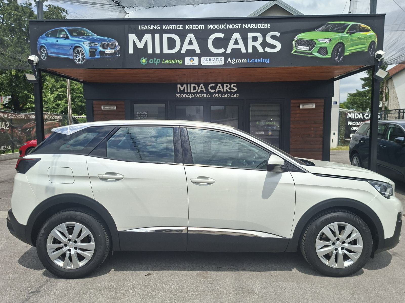 Peugeot 3008 1,2 Puretech-VELIKI SERVIS-PDV-KAMERA-KAO NOV, fotografija 2
