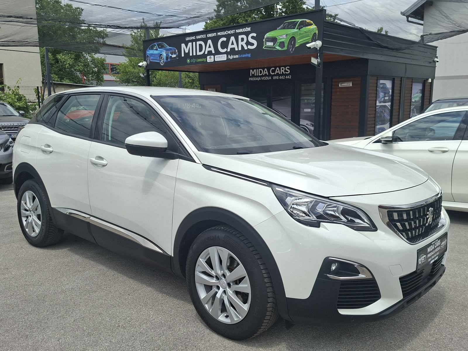Peugeot 3008 1,2 Puretech-VELIKI SERVIS-PDV-KAMERA-KAO NOV, fotografija 14
