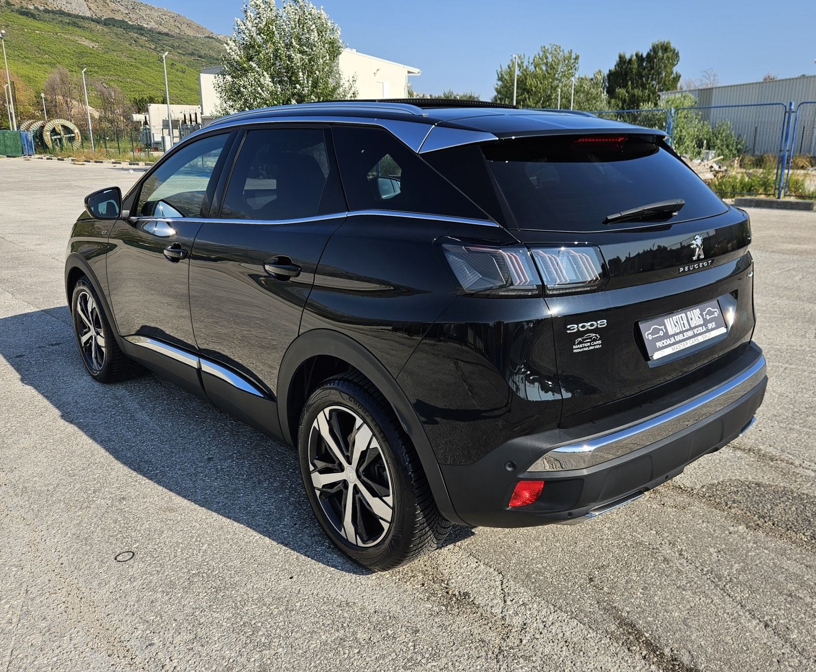 PEUGEOT 3008 1,2 TURBO 130 KS • GT LINE • AUTOMATIK • SAMO 23.000 KM, fotografija 7