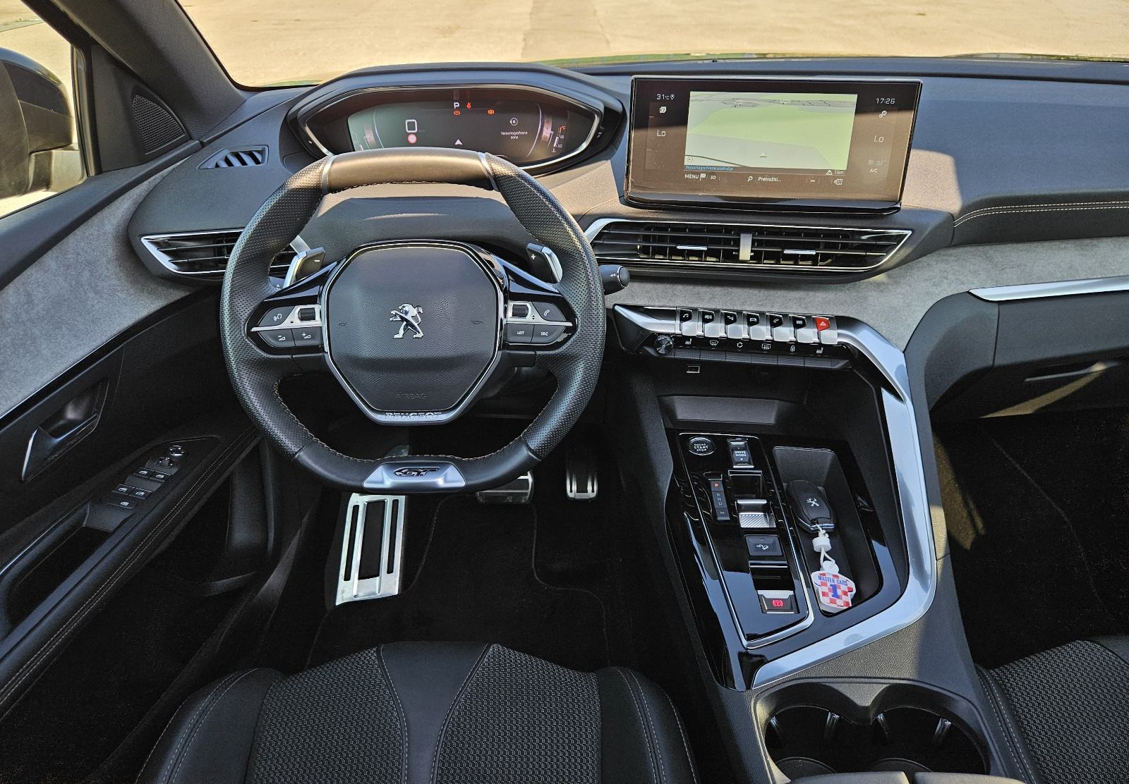 PEUGEOT 3008 1,2 TURBO 130 KS • GT LINE • AUTOMATIK • SAMO 23.000 KM, fotografija 14
