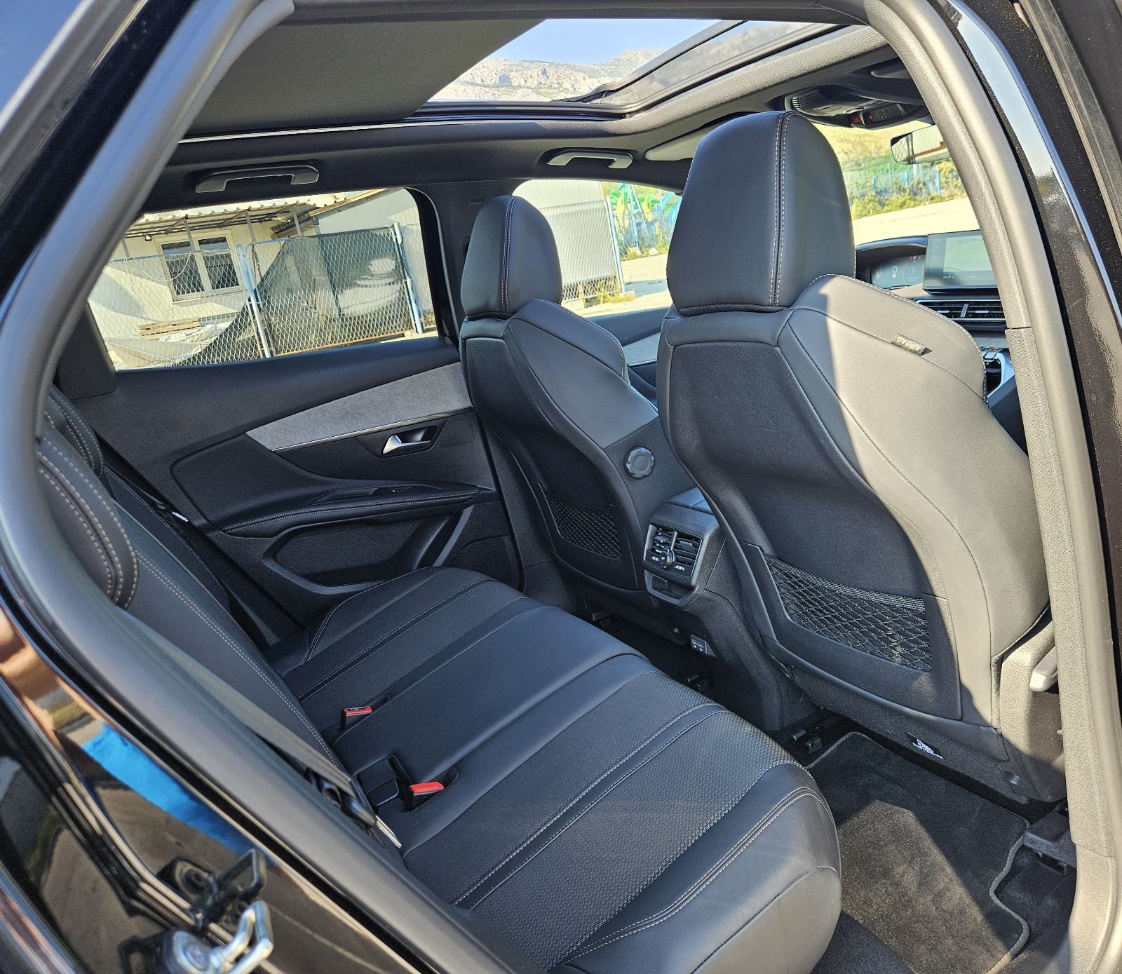 PEUGEOT 3008 1,2 TURBO 130 KS • GT LINE • AUTOMATIK • SAMO 23.000 KM, fotografija 11