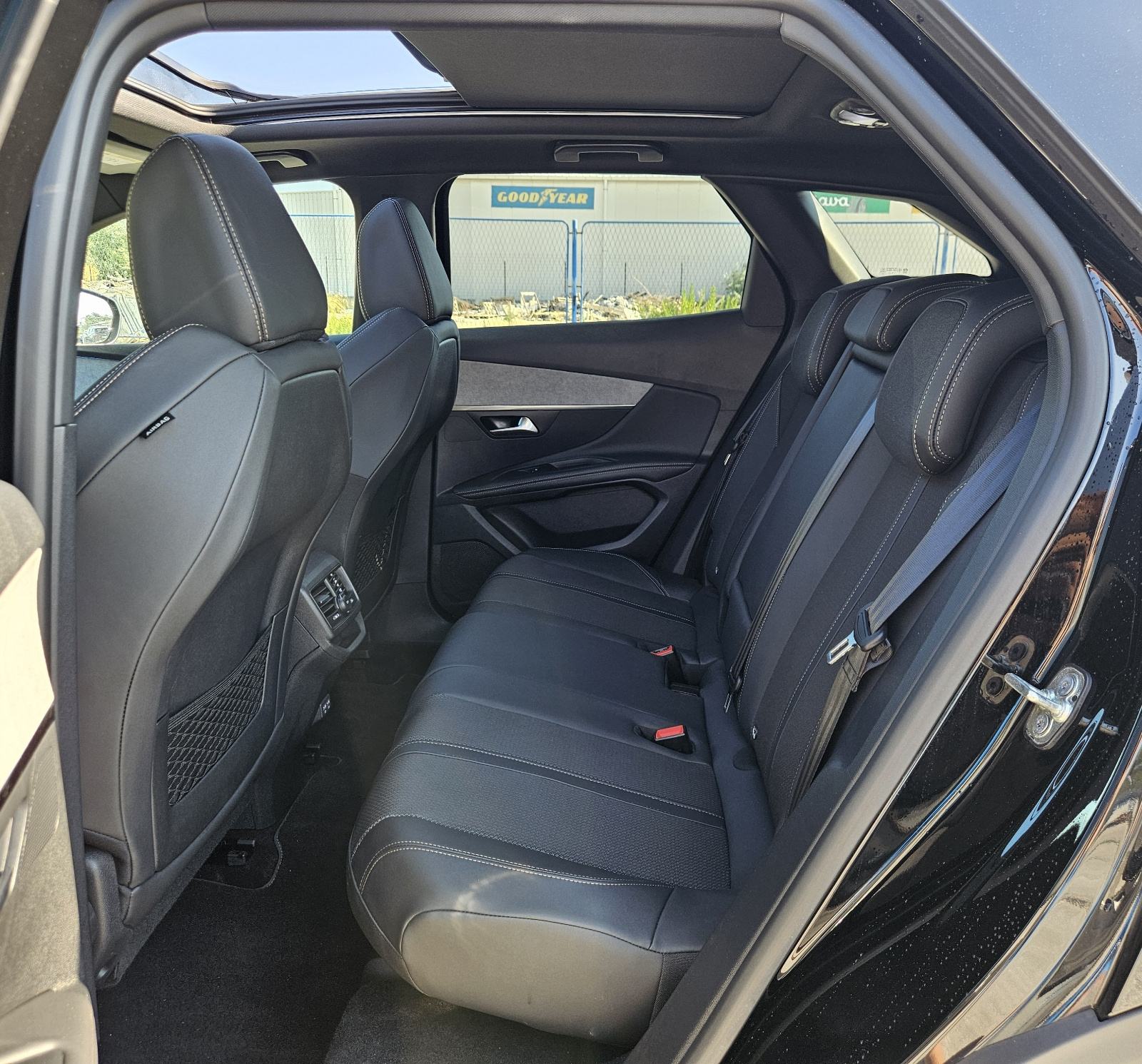 PEUGEOT 3008 1,2 TURBO 130 KS • GT LINE • AUTOMATIK • SAMO 23.000 KM, fotografija 12