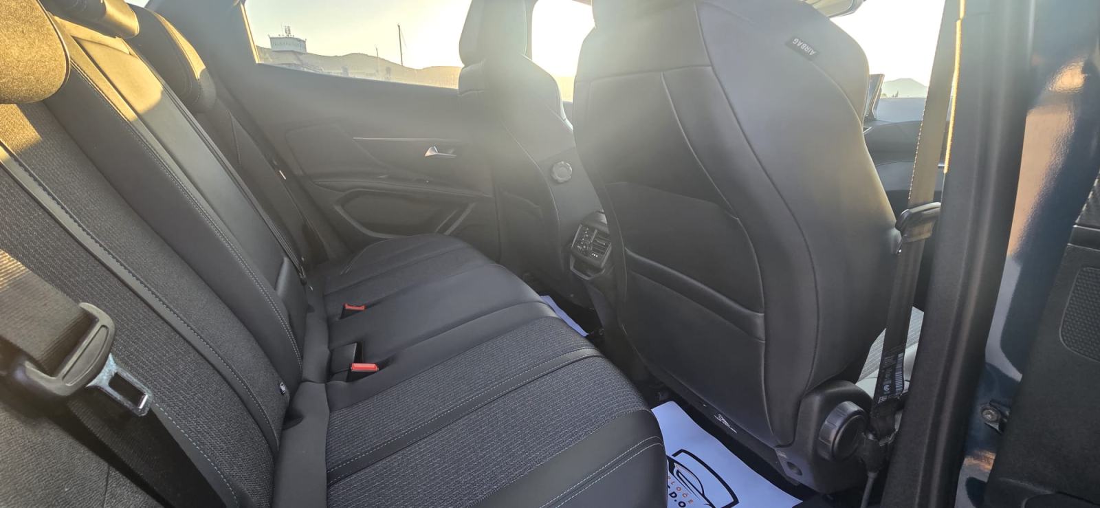 Peugeot 3008 1,5 Allure - Diesel, fotografija 8