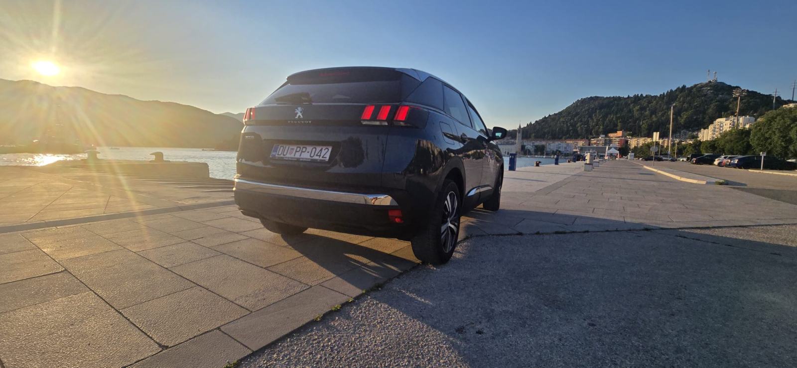 Peugeot 3008 1,5 Allure - Diesel, fotografija 4