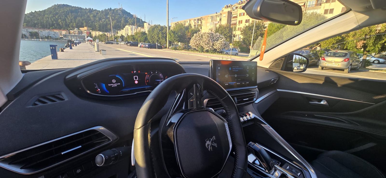 Peugeot 3008 1,5 Allure - Diesel, fotografija 5