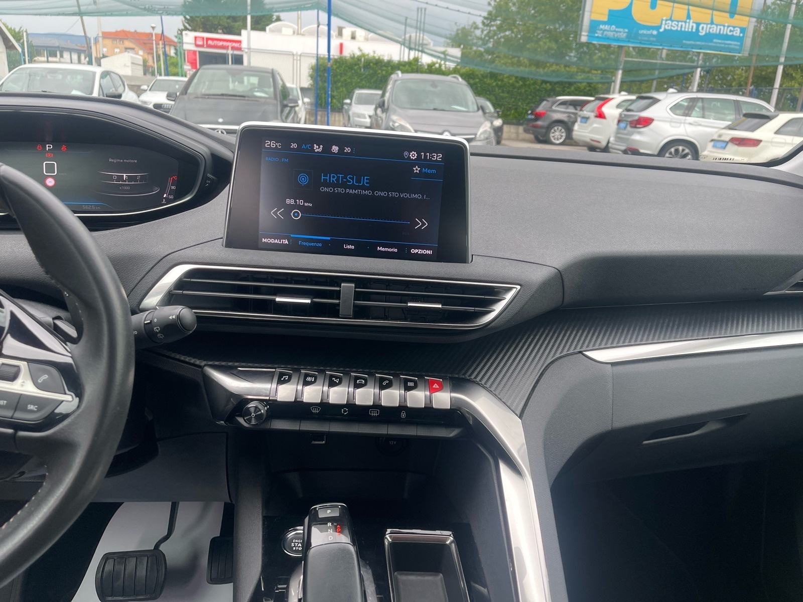 Peugeot 3008 1,5 HDi Allure, Automatik !!, fotografija 11
