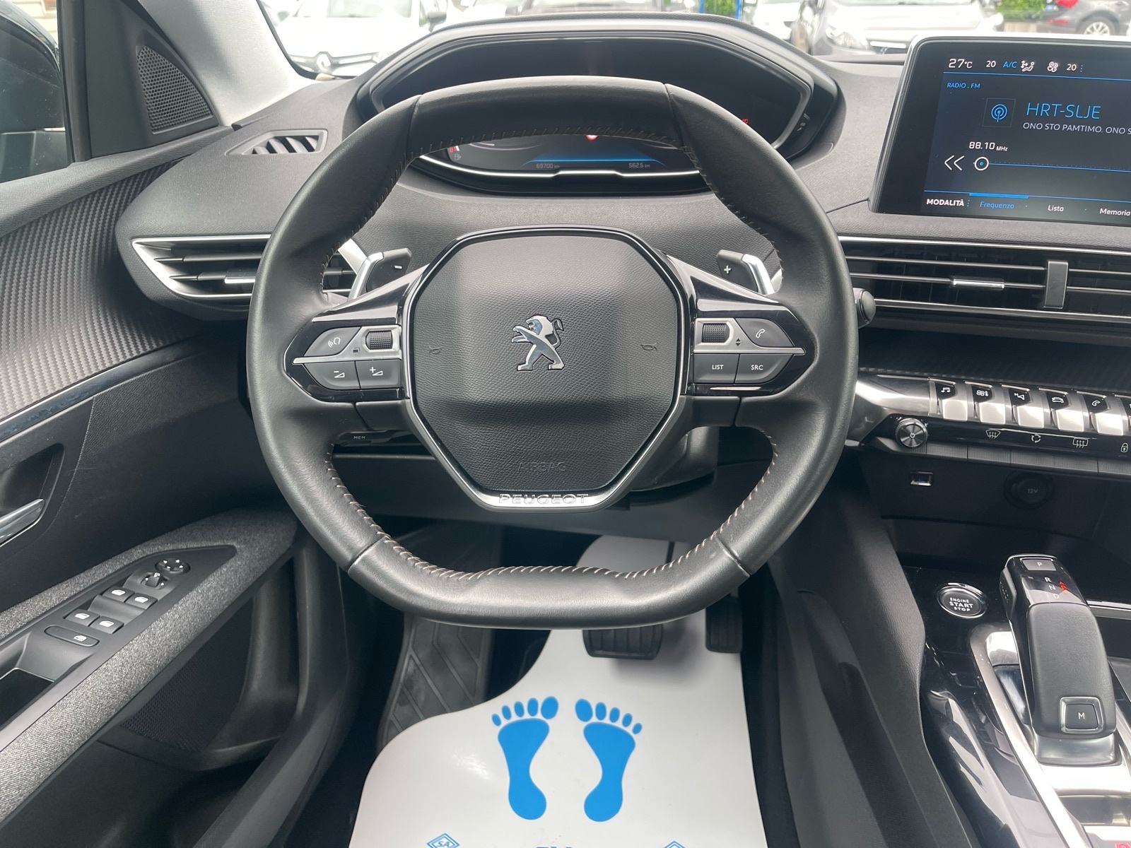 Peugeot 3008 1,5 HDi Allure, Automatik !!, fotografija 13