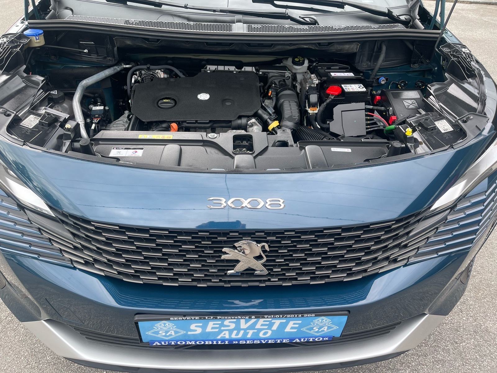 Peugeot 3008 1,5 HDi Allure, Automatik !!, fotografija 19