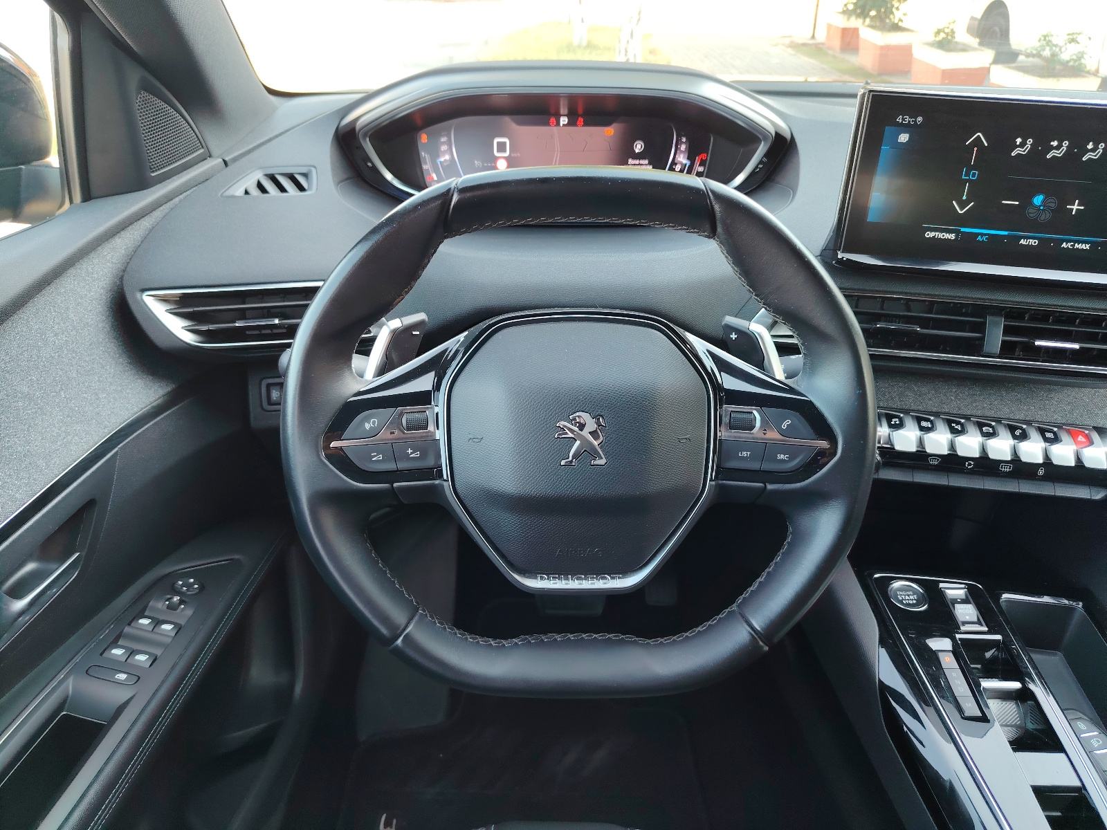 Peugeot 3008 1,5 automatik, fotografija 11