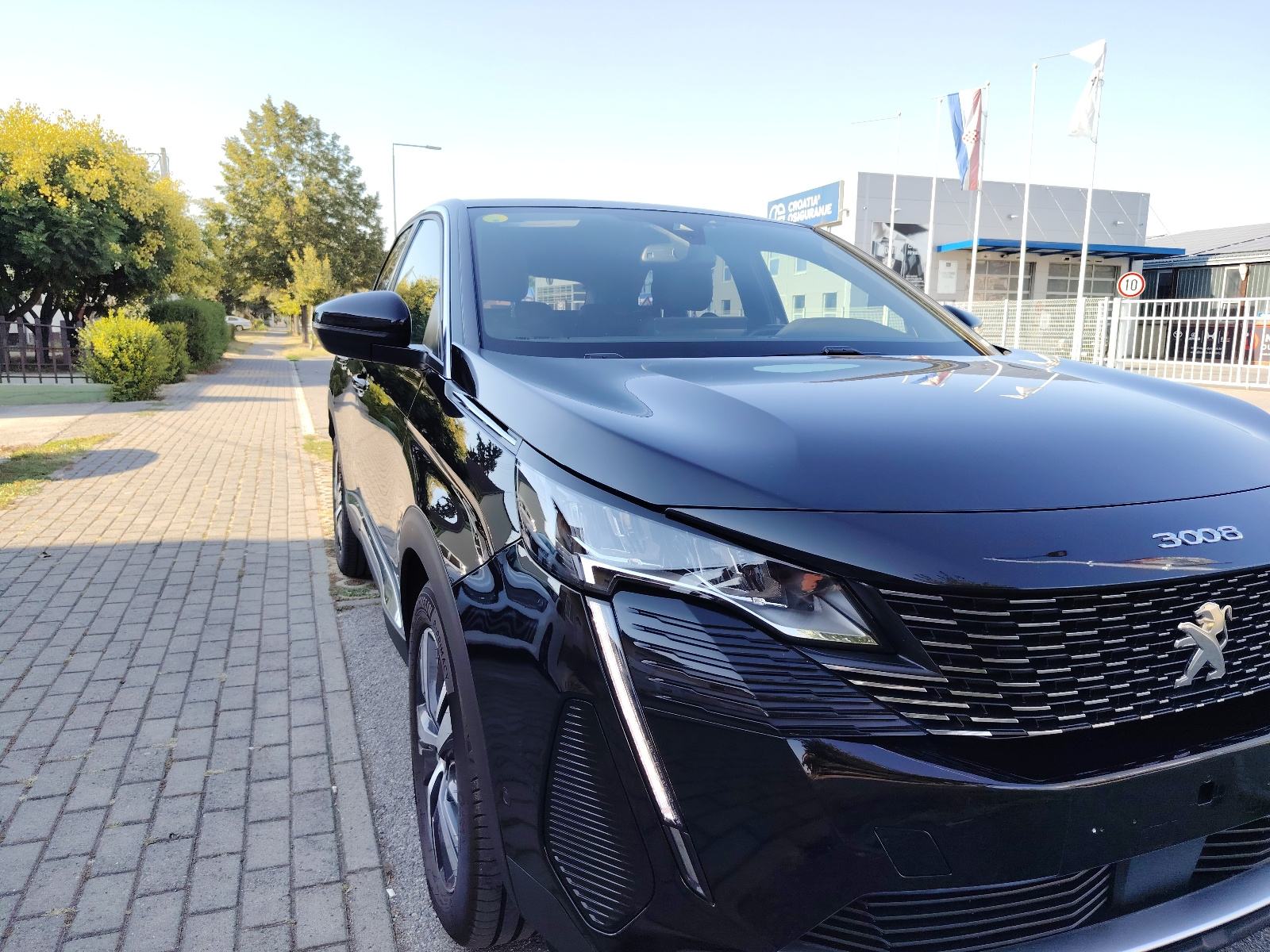 Peugeot 3008 1,5 automatik, fotografija 2