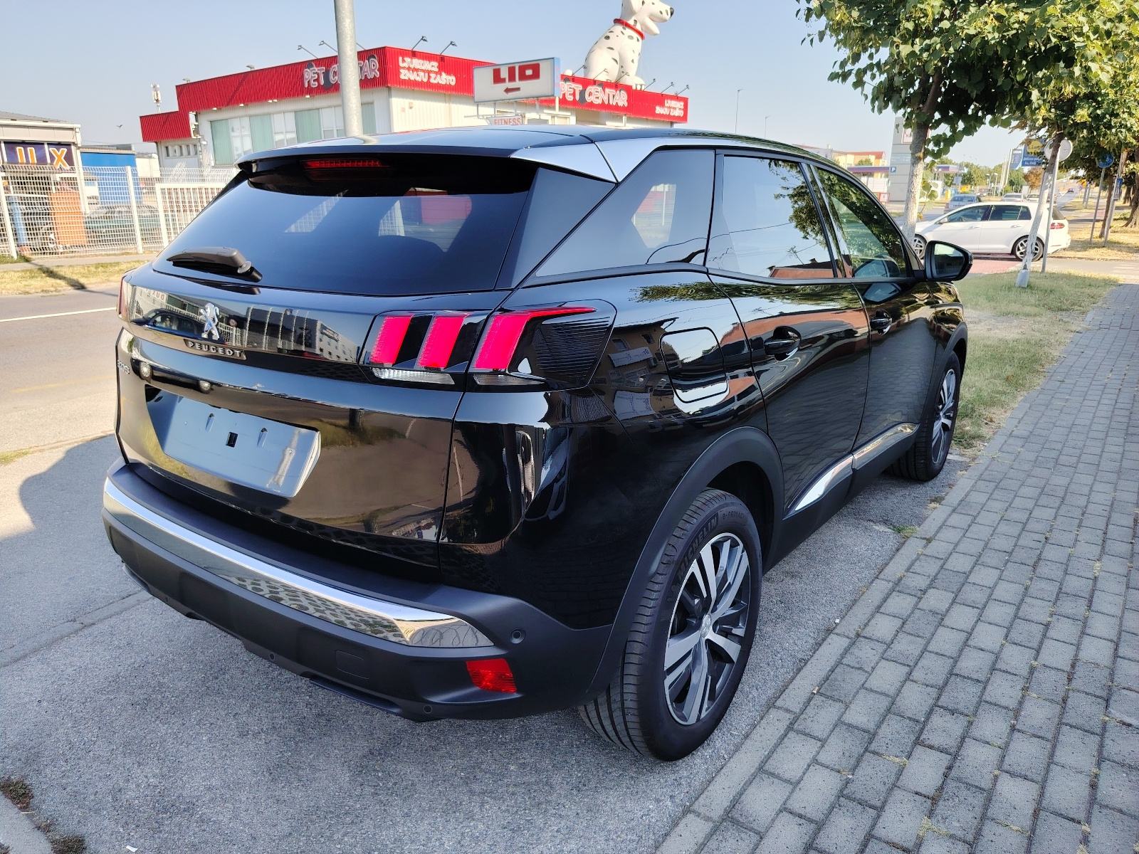 Peugeot 3008 1,5 automatik, fotografija 5
