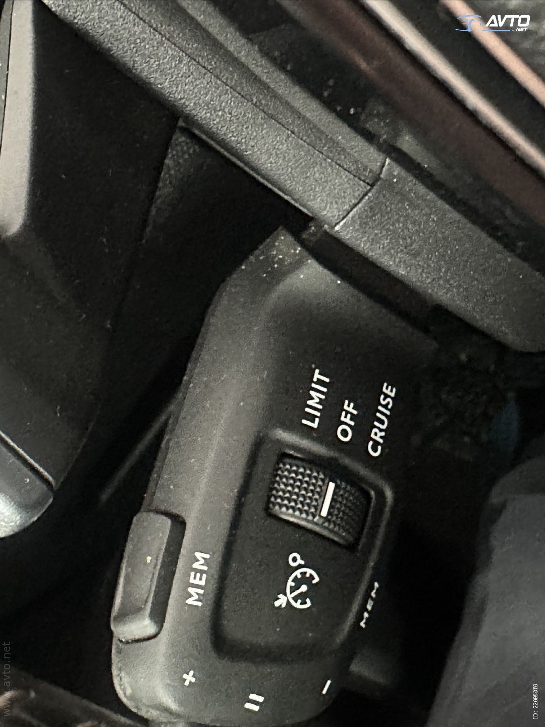 Peugeot 3008 1,5 BlueHDi 130 EAT8 Active.KAMERA.NAVI.ALU.2022, fotografija 15