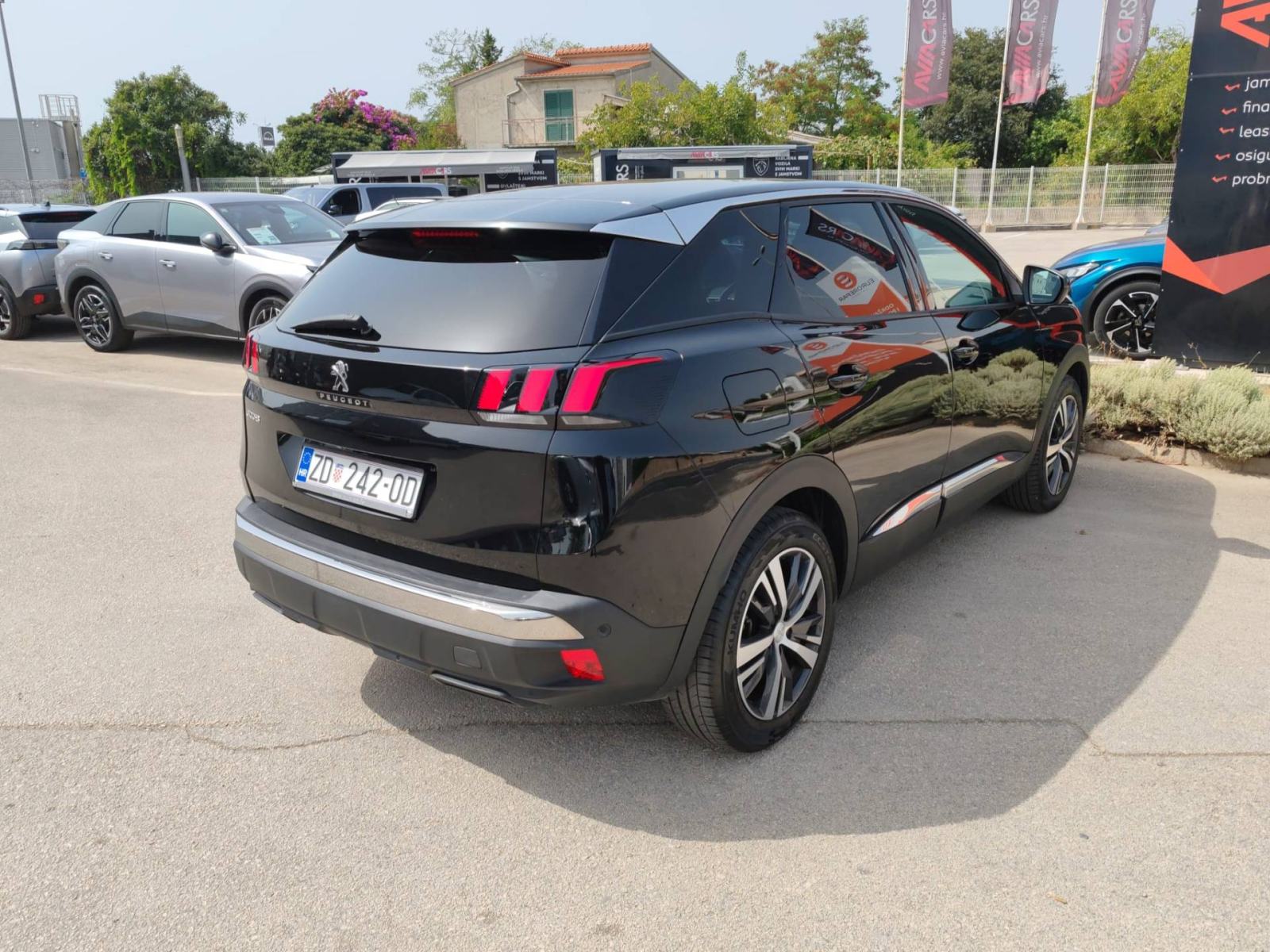 PEUGEOT 3008 1.5 BlueHDi 130 KS ALLURE AUTOMATIK *VOZILO S JAMSTVOM*, fotografija 6