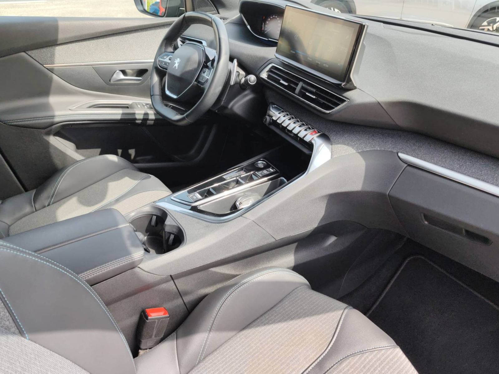 PEUGEOT 3008 1.5 BlueHDi 130 KS ALLURE AUTOMATIK *VOZILO S JAMSTVOM*, fotografija 11