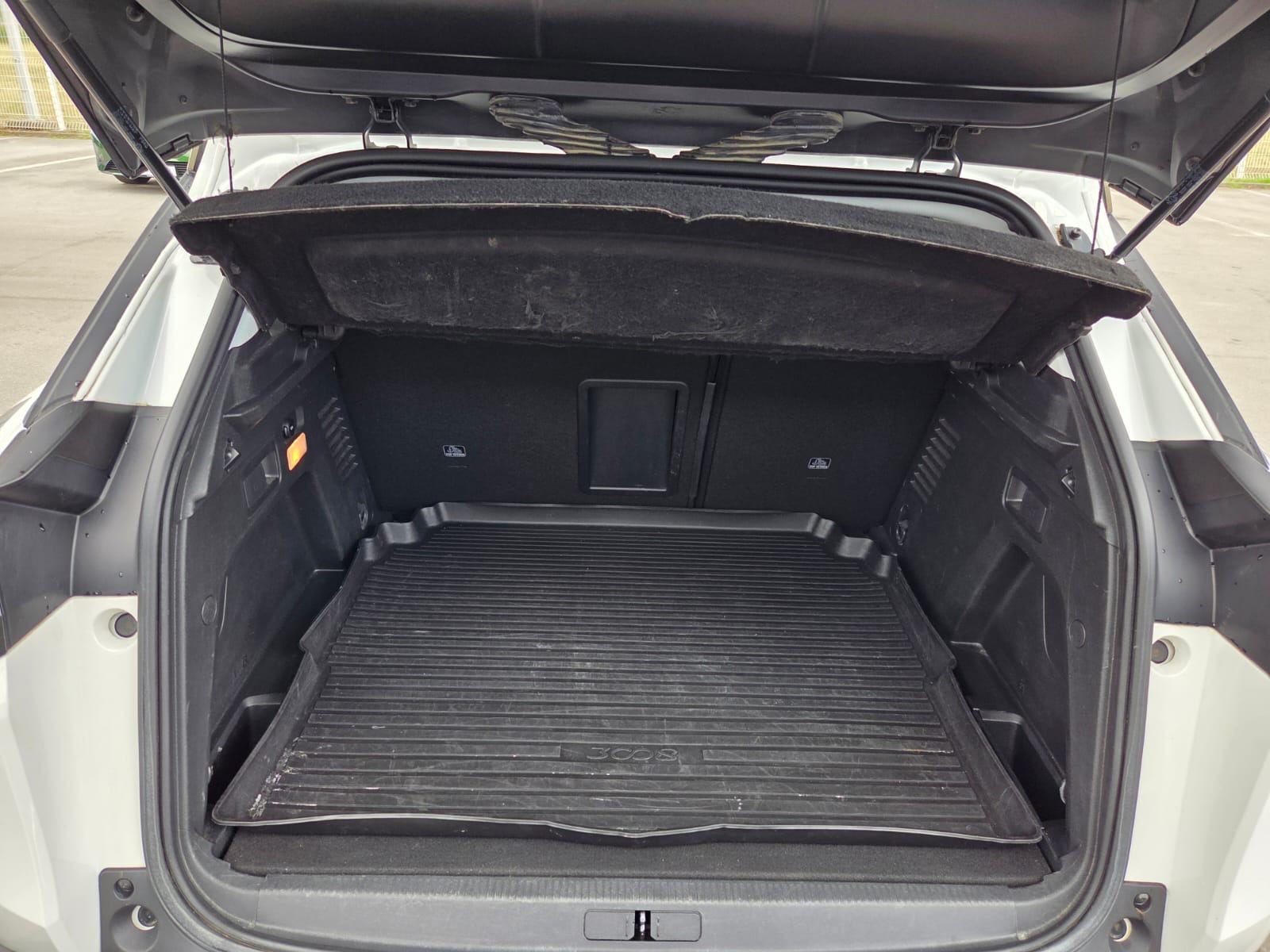 PEUGEOT 3008 1,5 BlueHDI 130 KS, PRVI VLASNIK,UREDNO SERVISIRAN..., fotografija 8