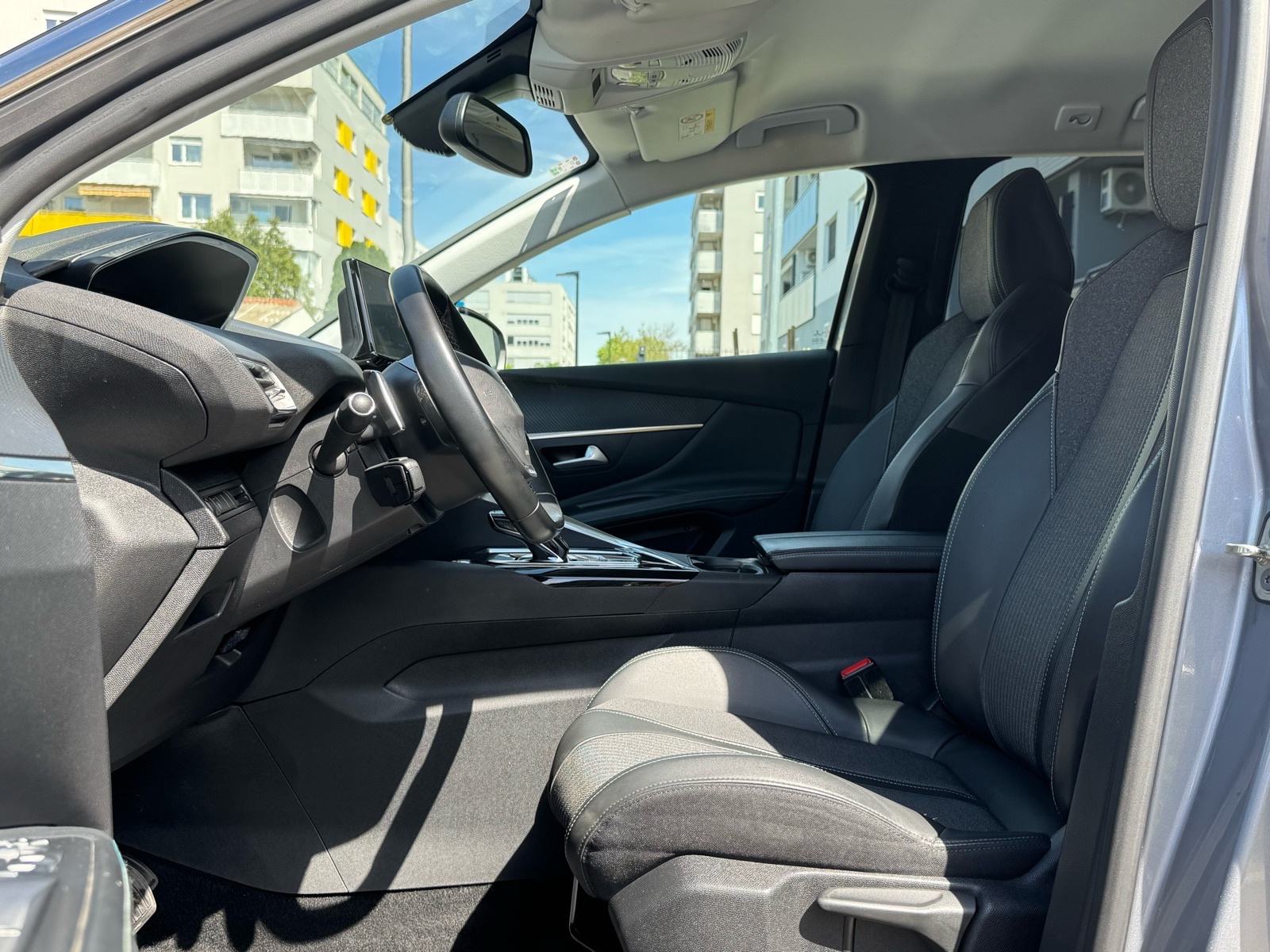 PEUGEOT 3008 1.5 BlueHDI*130ks*ALLURE*VIRTUAL*AMBI*AUTO*LED*ALU*TOP, fotografija 13