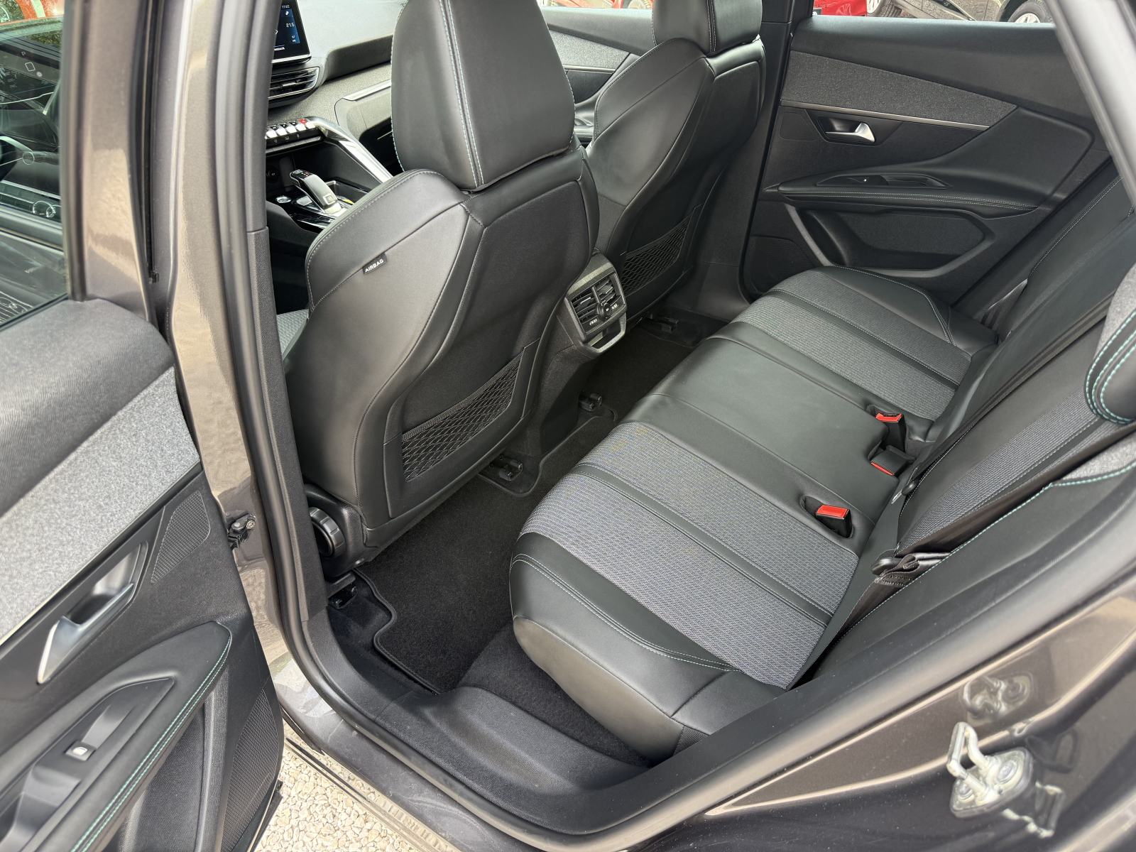 PEUGEOT 3008 1.5 BlueHdi 2021. Godina ** ALLURE ** S&S - TOP STANJE!, fotografija 15