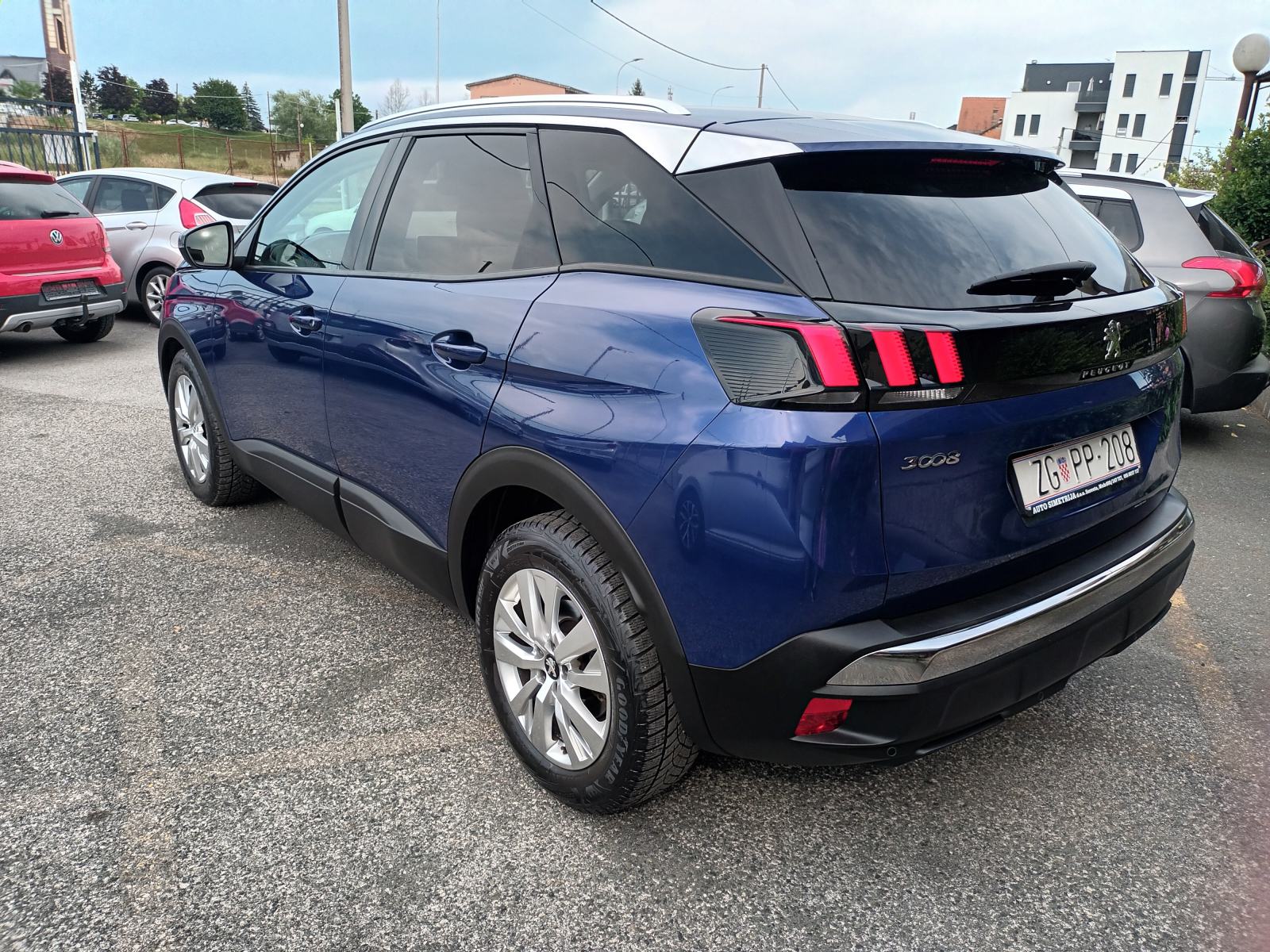 Peugeot 3008 1,5 BlueHDI ALLRUE, fotografija 6