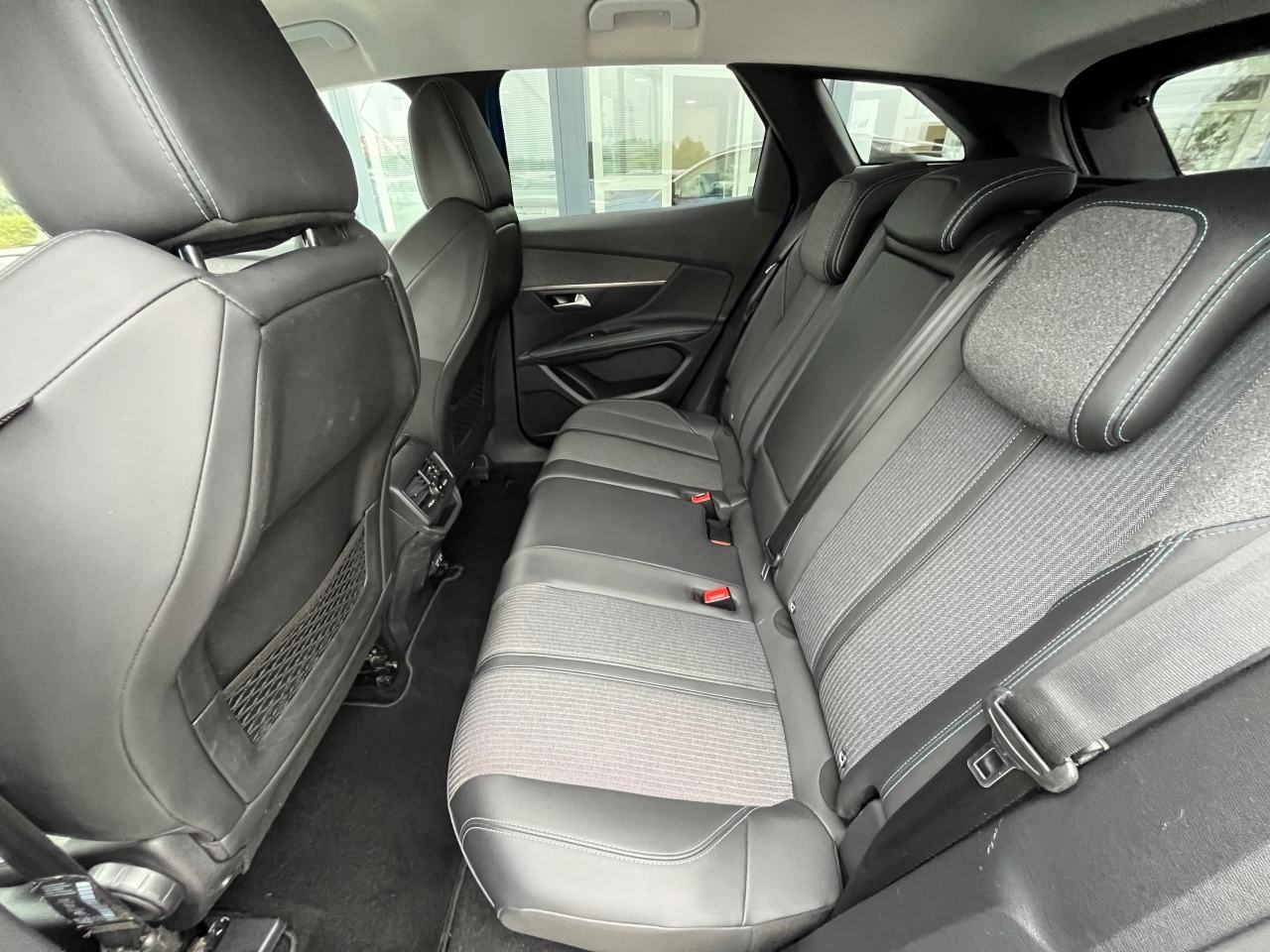 Peugeot 3008 3008 1,5 BlueHDI 130 Allure Aut., fotografija 13