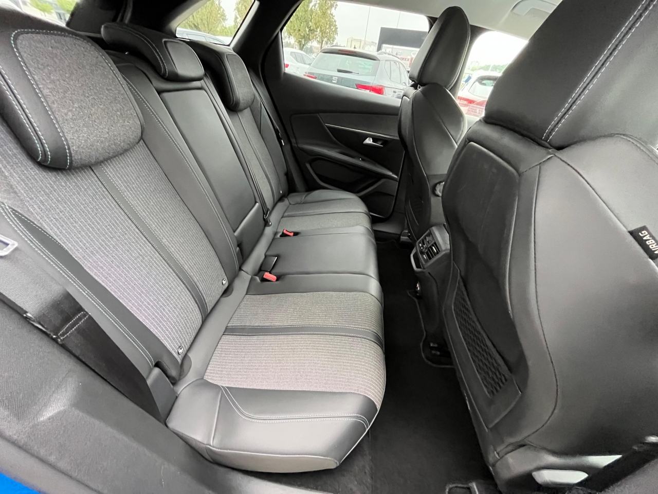 Peugeot 3008 3008 1,5 BlueHDI 130 Allure Aut., fotografija 14