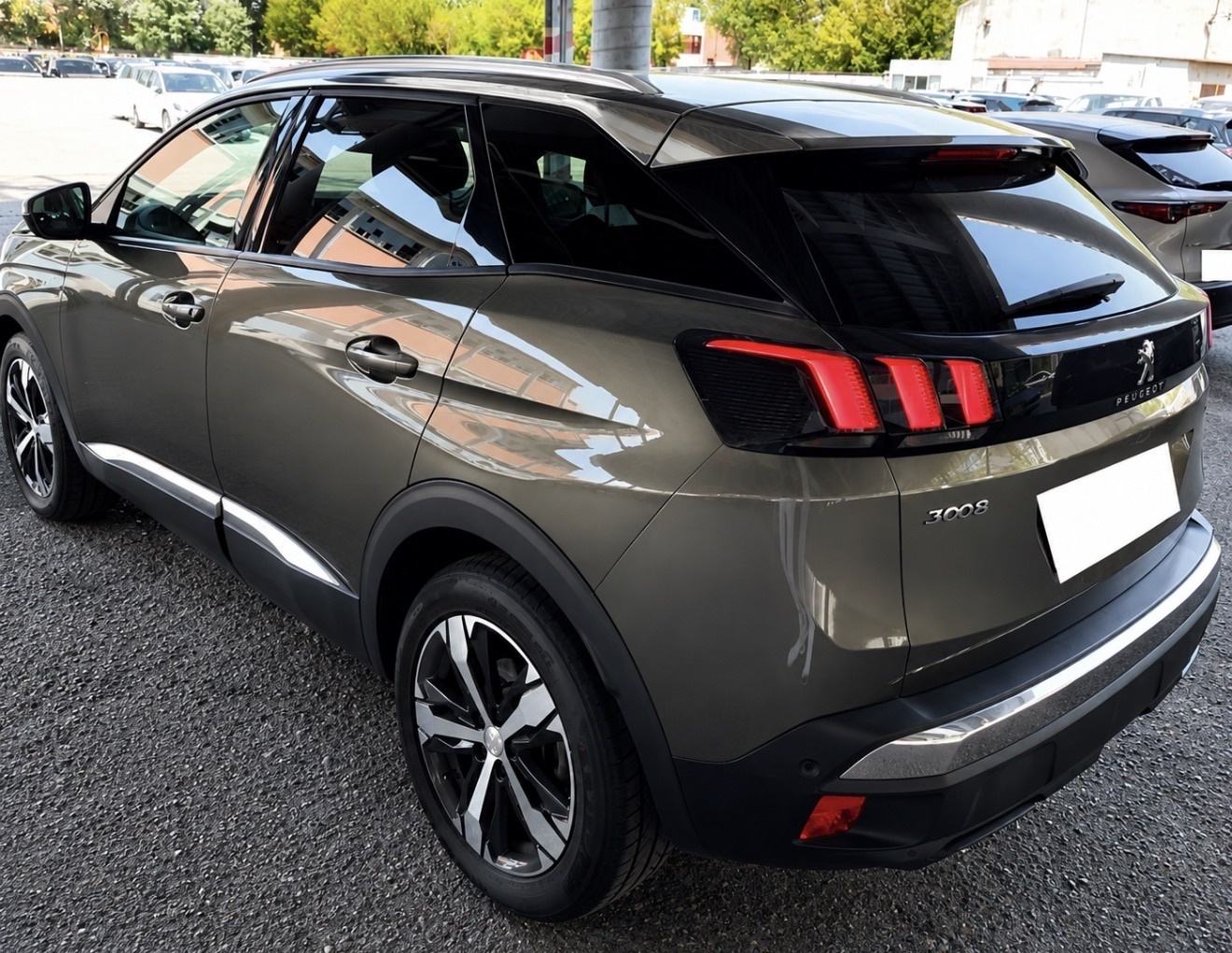Peugeot 3008 1,5 BlueHDI ALLURE/AUTOMATIK/SERVISNA✅JAMSTVO 12 MJ, fotografija 3