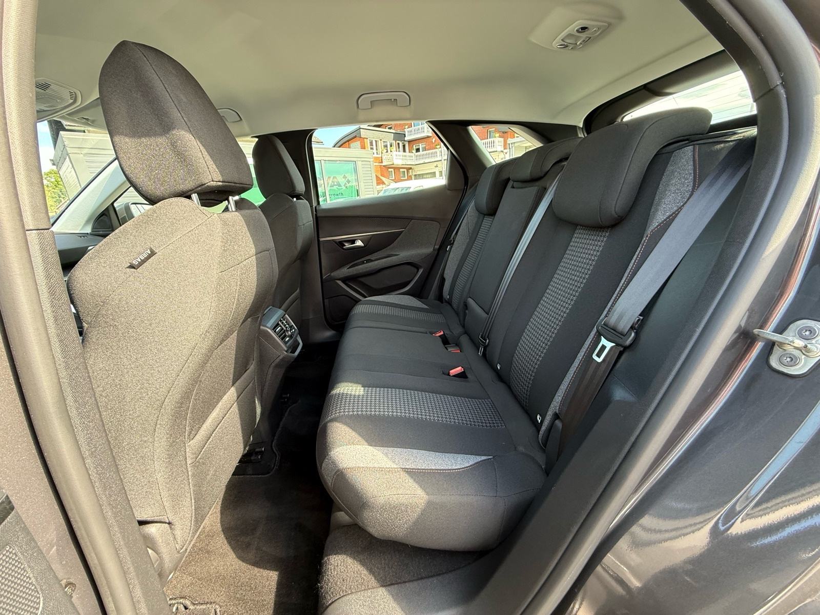 Peugeot 3008‼️2g JAMSTVO‼️1.5 BlueHDi 130 Aut.| 2021 | Dostava, fotografija 12