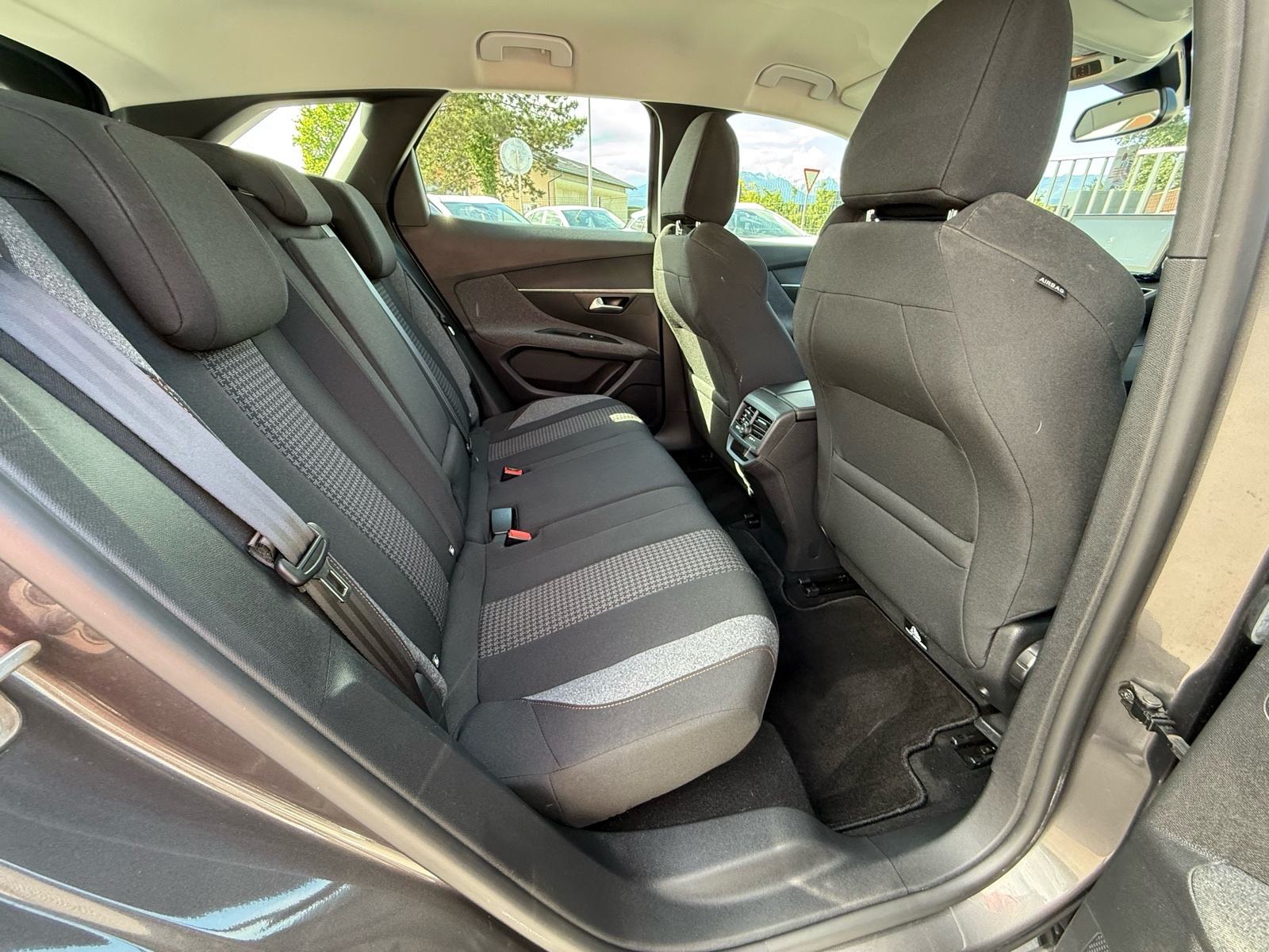 Peugeot 3008‼️2g JAMSTVO‼️1.5 BlueHDi 130 Aut.| 2021 | Dostava, fotografija 13