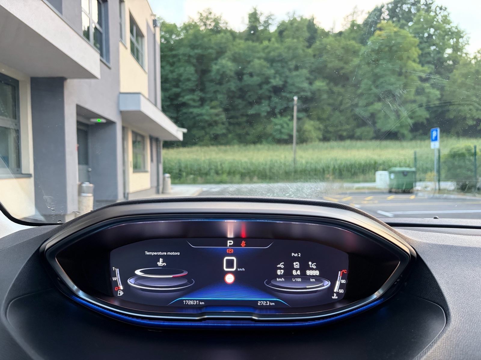 Peugeot 3008 1,5 BlueHDI automatik 2019g., fotografija 2