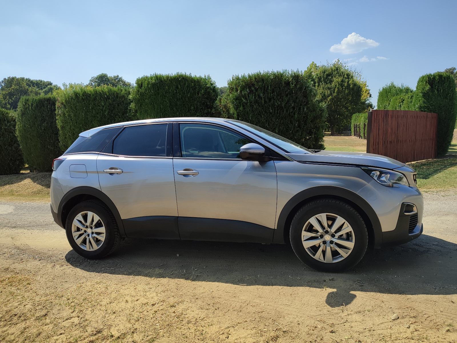 Peugeot 3008 1,5 BlueHDI, reg.8/2027, automatik 8, fotografija 2