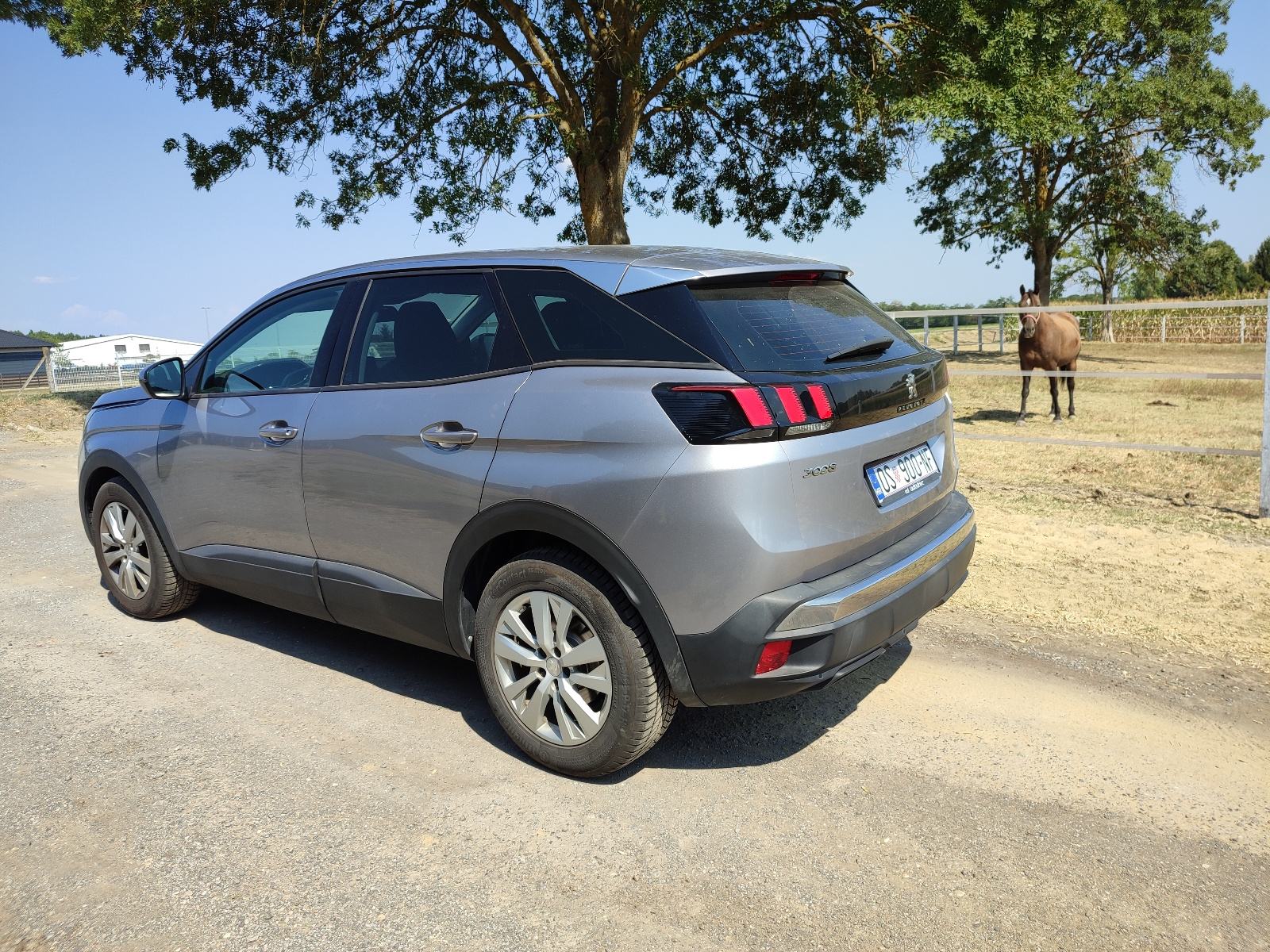 Peugeot 3008 1,5 BlueHDI, reg.8/2027, automatik 8, fotografija 4
