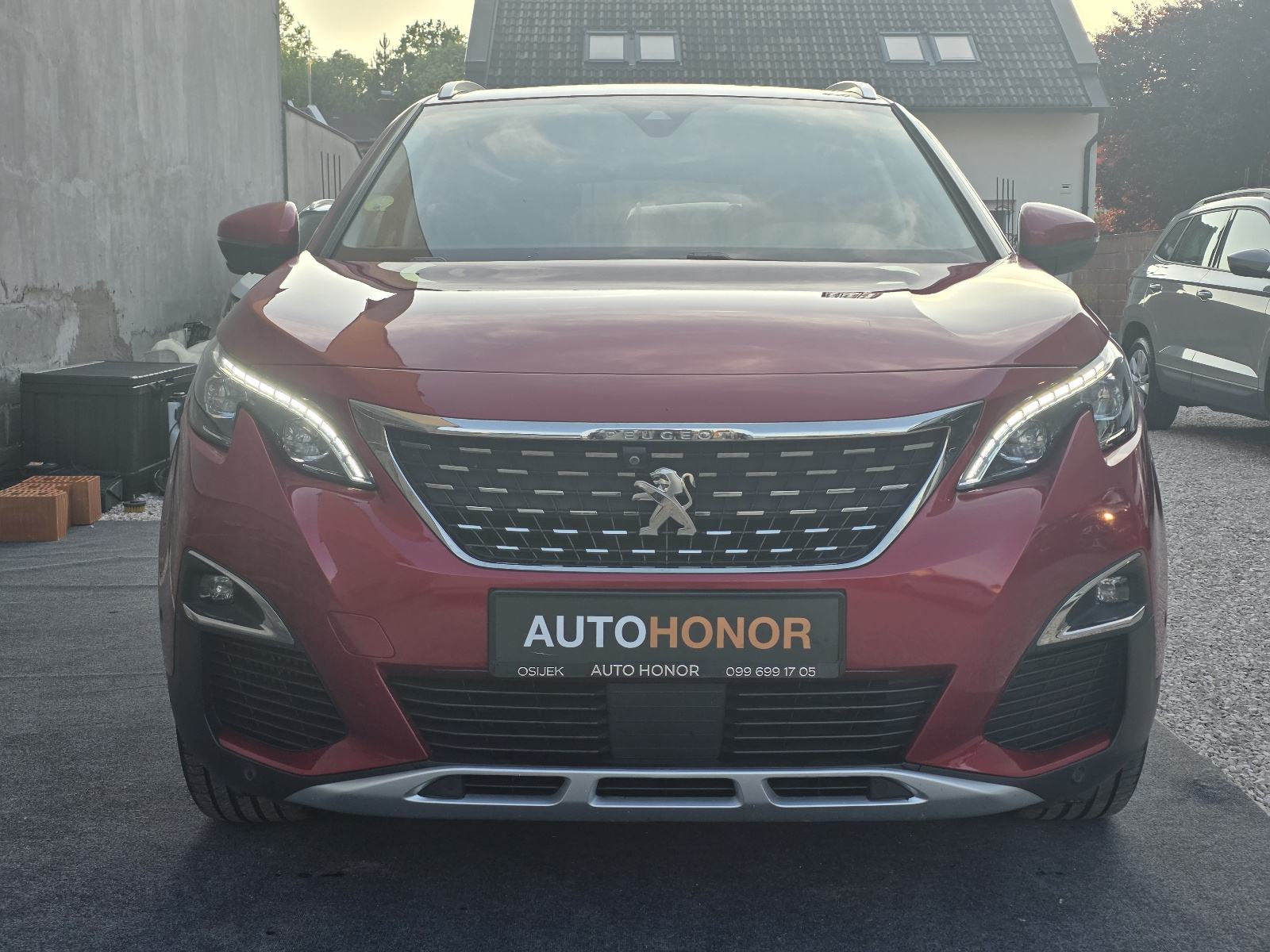 Peugeot 3008 1,5 BlueHDI Automatik Allure Servisna Jamstvo, fotografija 3