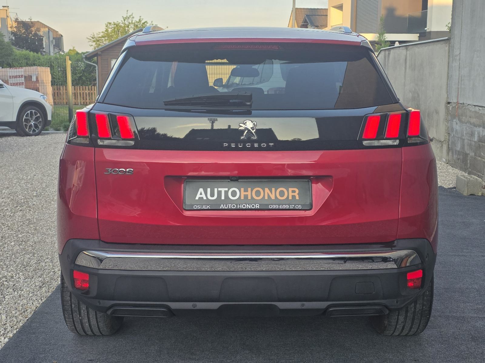 Peugeot 3008 1,5 BlueHDI Automatik Allure Servisna Jamstvo, fotografija 6