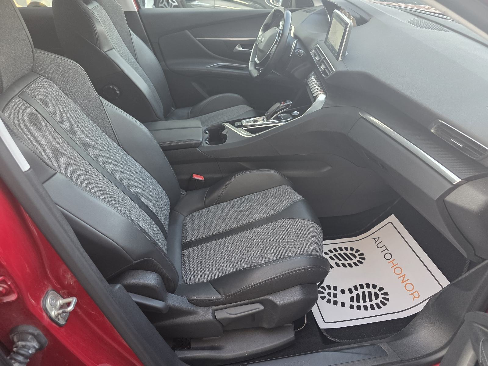 Peugeot 3008 1,5 BlueHDI Automatik Allure Servisna Jamstvo, fotografija 11