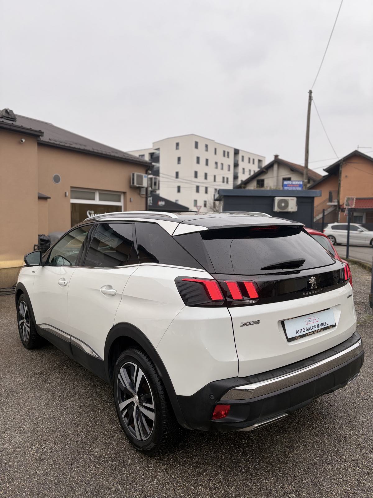 Peugeot 3008 1,5 BlueHDI automatik GT LINE PANO,FULL LED,KAMERA.., fotografija 7