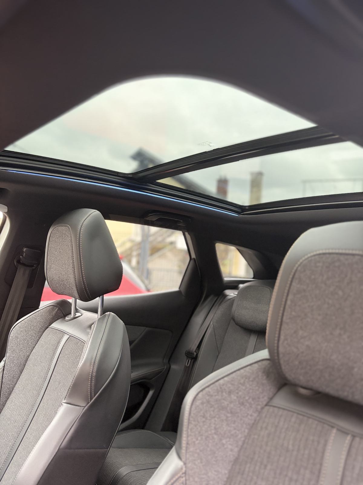 Peugeot 3008 1,5 BlueHDI automatik GT LINE PANO,FULL LED,KAMERA.., fotografija 12