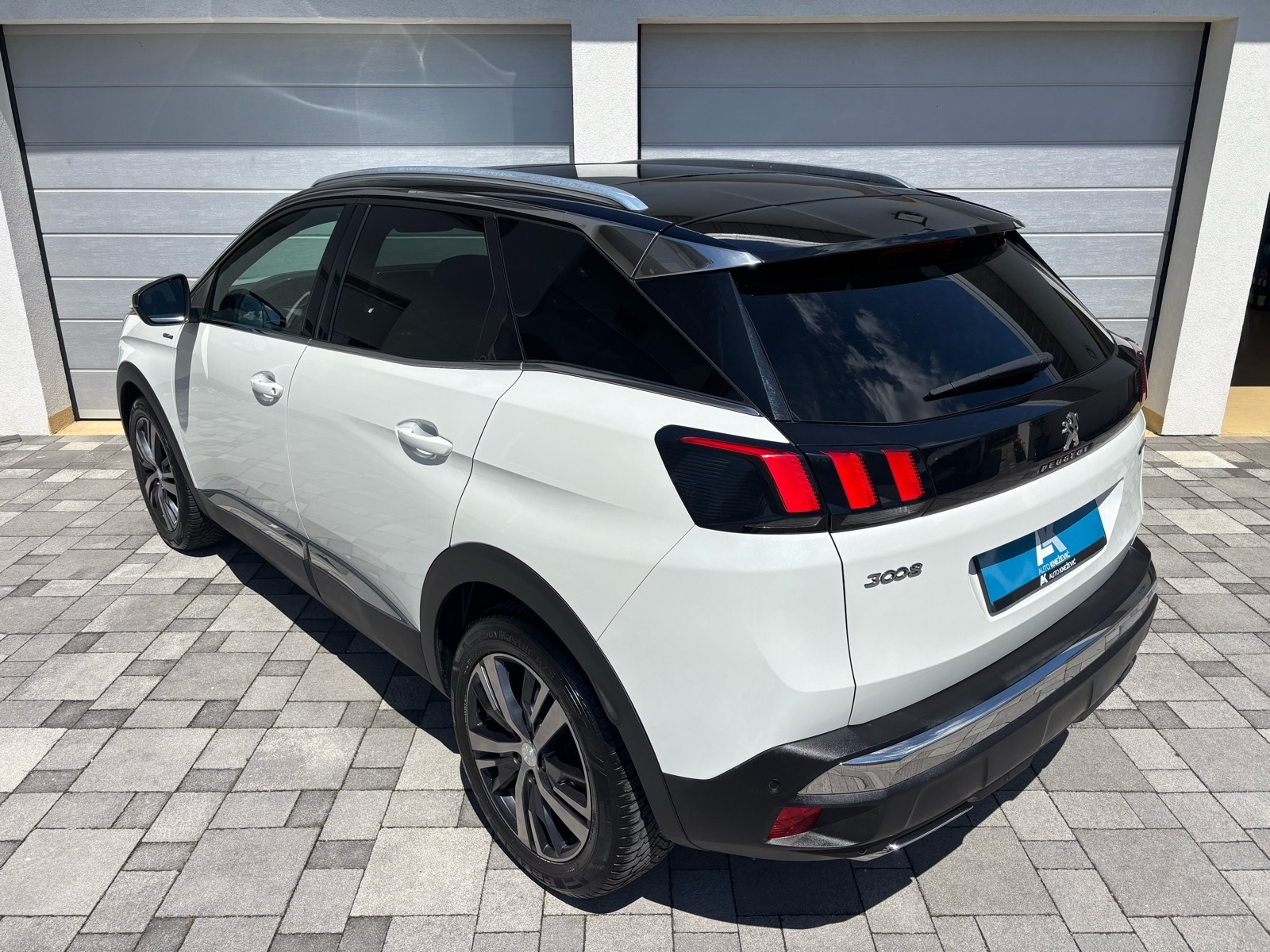 Peugeot 3008 1,5 BlueHDI automatik •GT Line• Pano • NOVI LANAC, fotografija 7